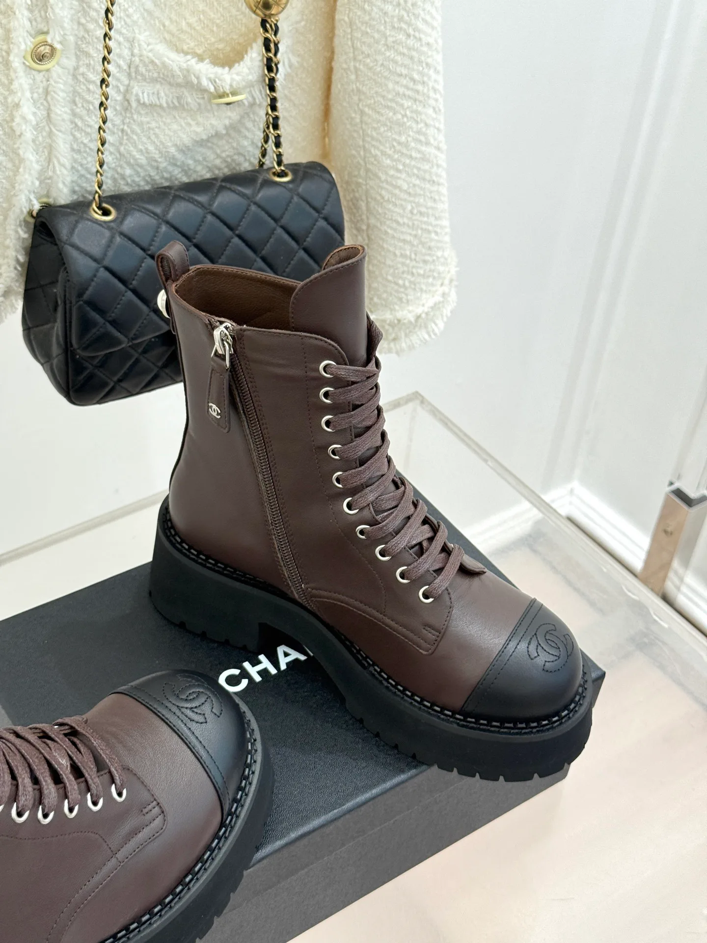 Ботинки Женские Chanel 19570325