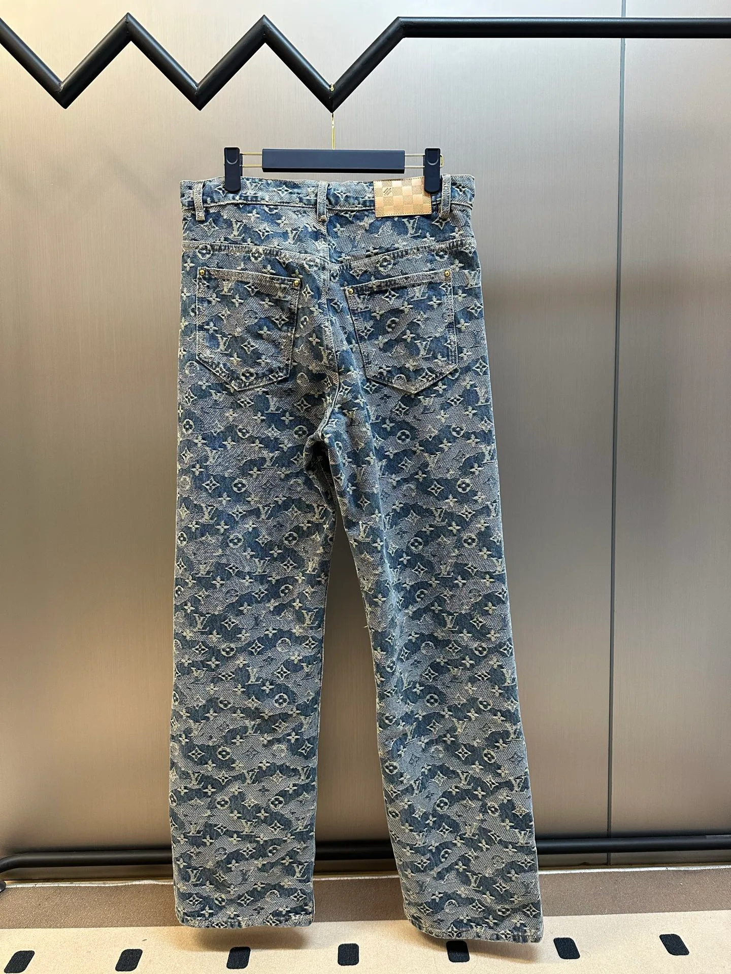 Джинсы Мужские Louis Vuitton 13225783