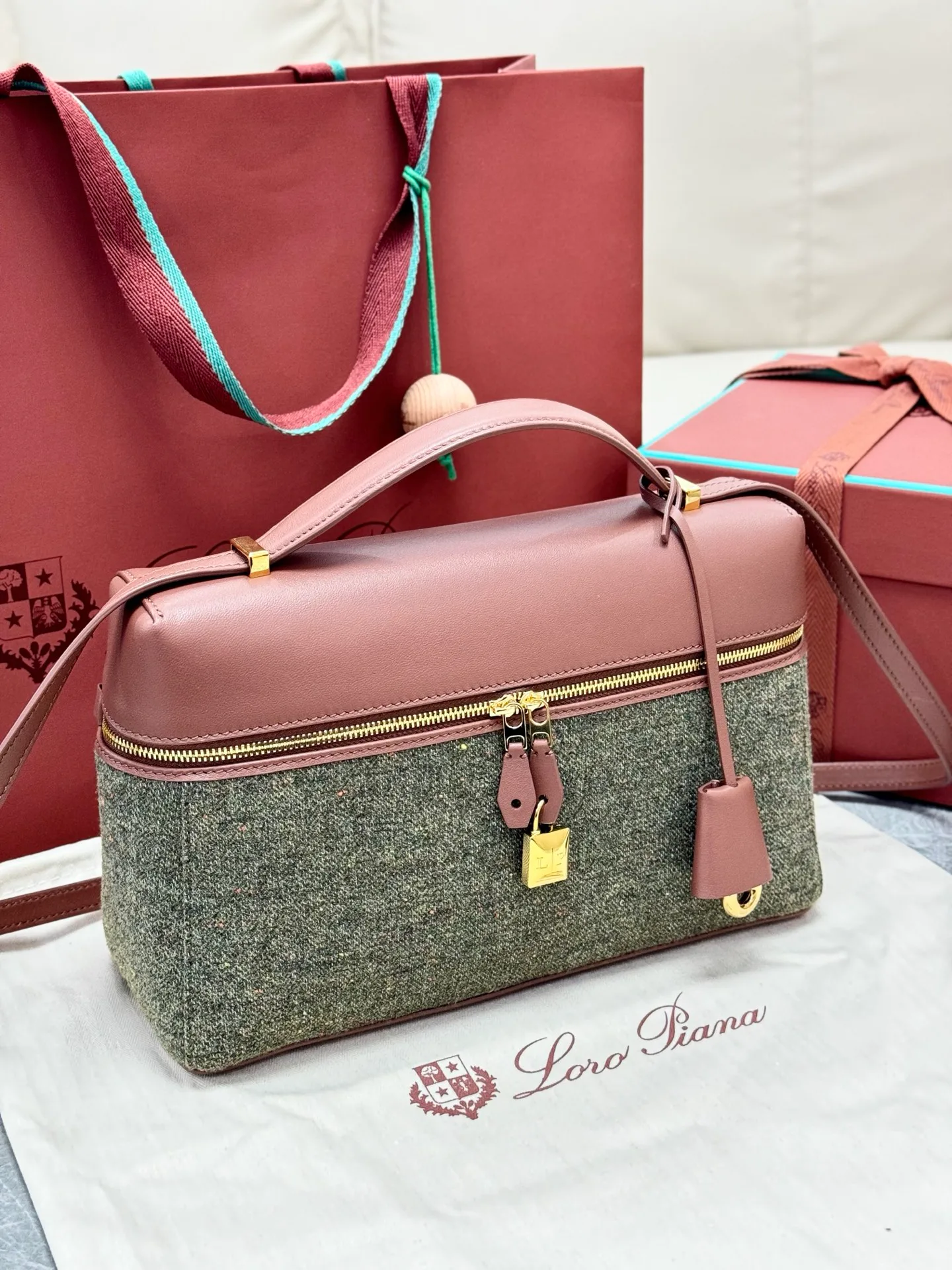 Классические Сумки Женские Loro Piana 17565046