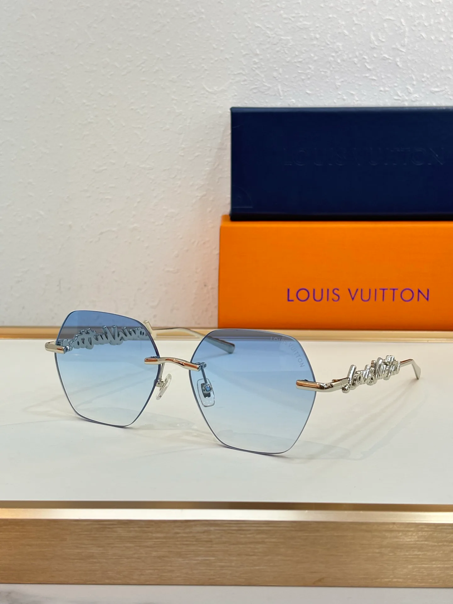 Очки Louis Vuitton 18629798