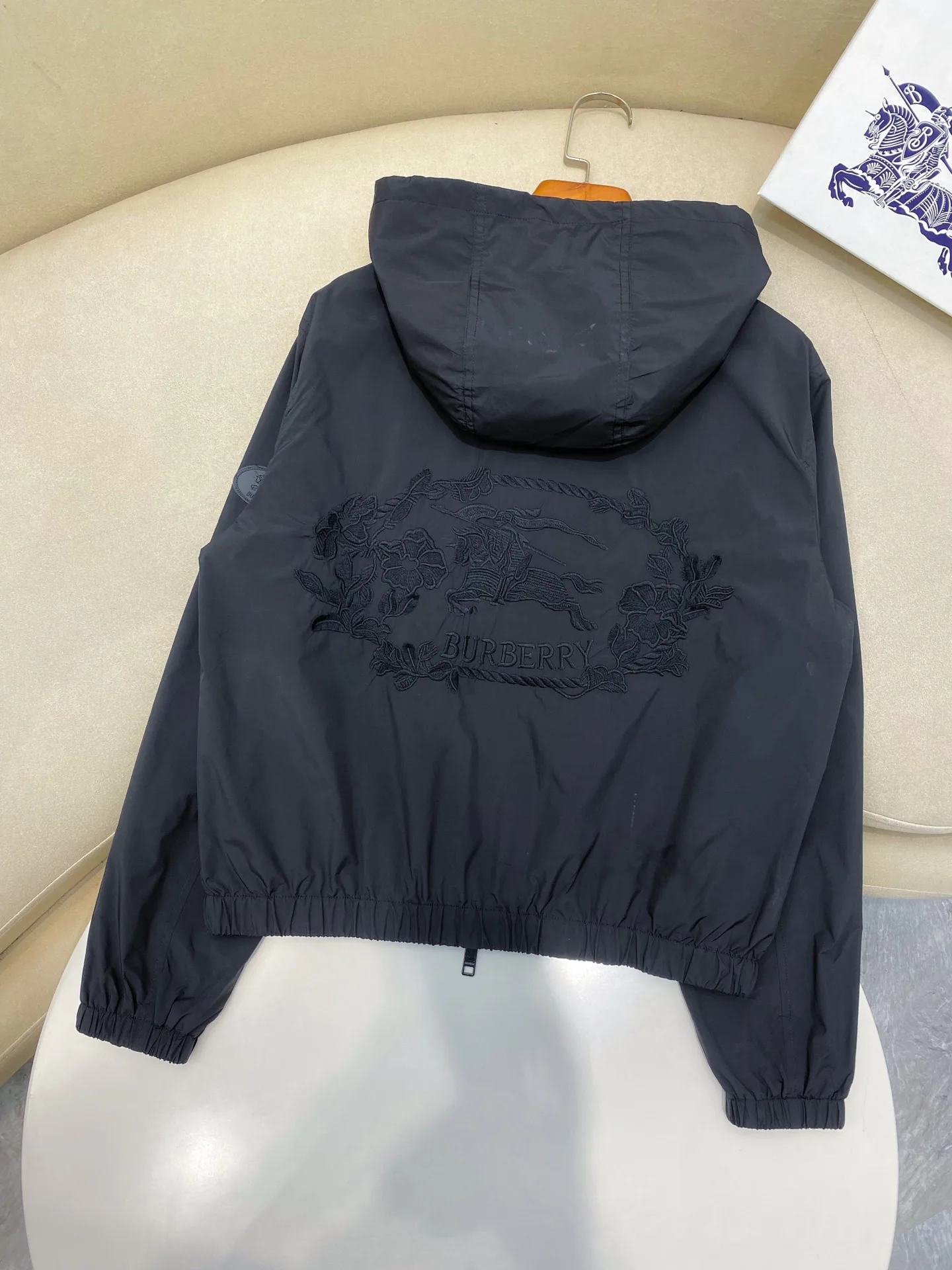 Куртки И Пуховики Женские Burberry 18206396