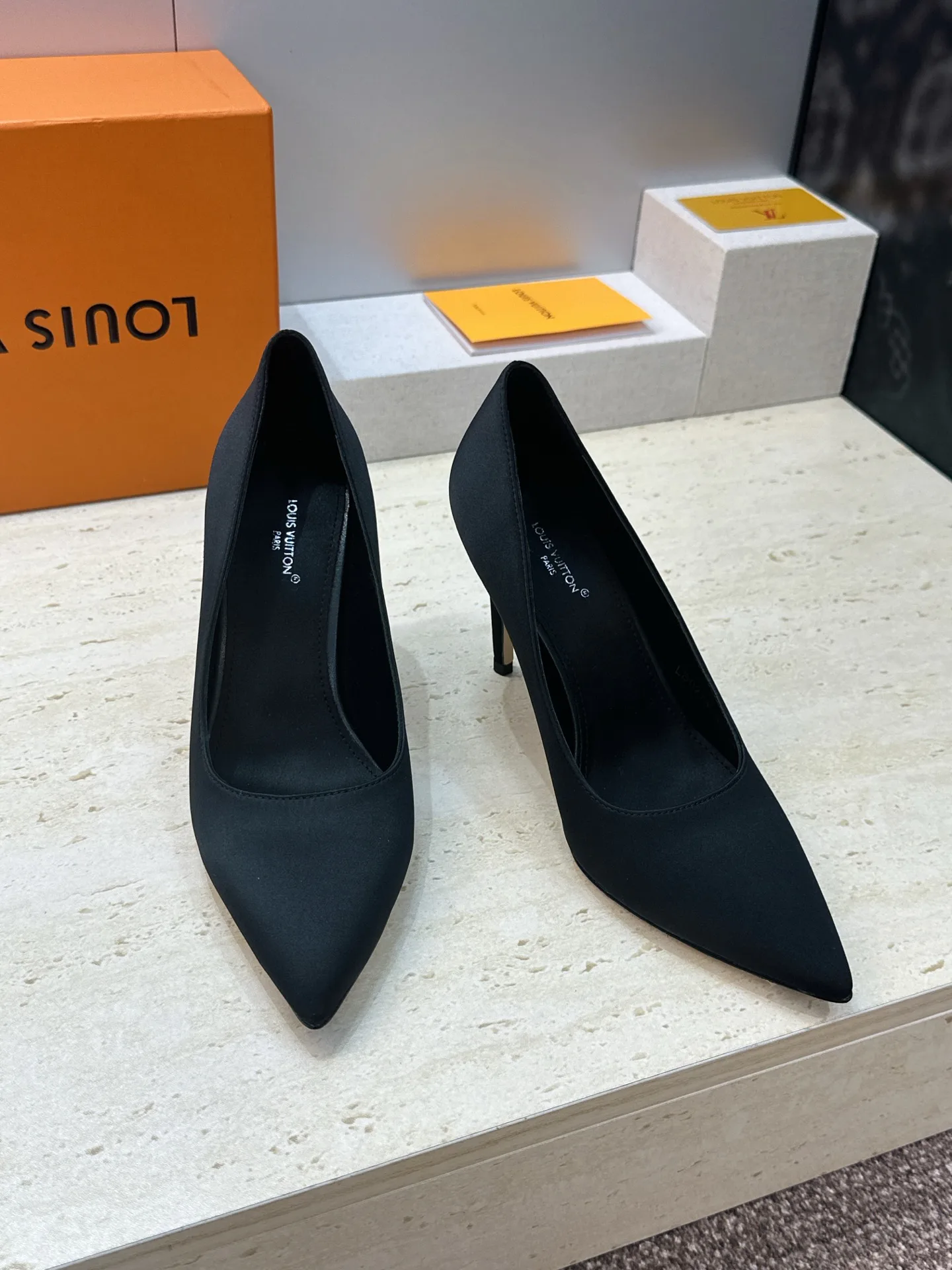 Туфли Женские Louis Vuitton 13346478