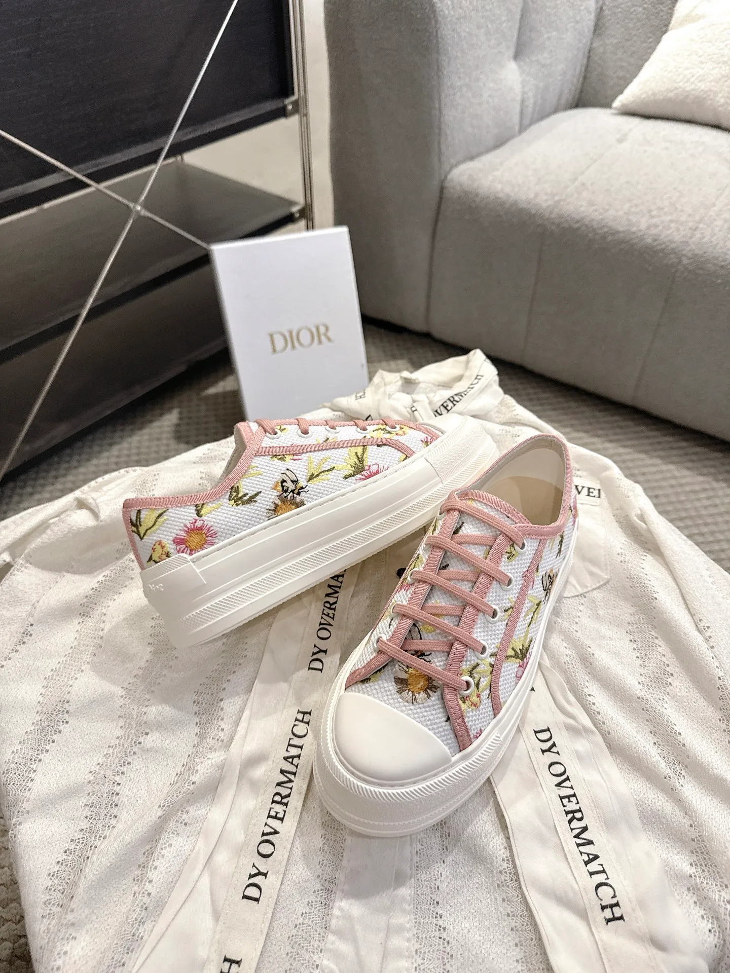 Кроссовки Женские Christian Dior 18034441