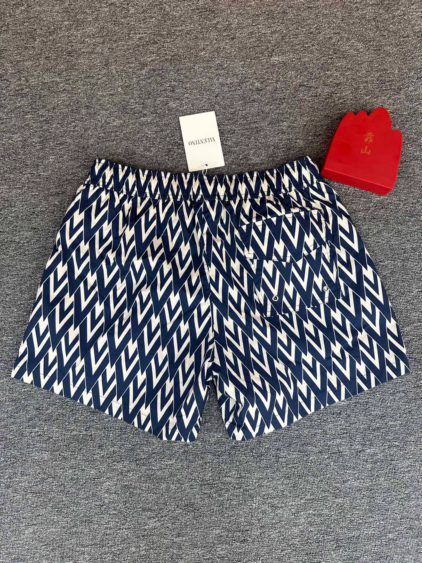 Шорты Женские Valentino 5052756