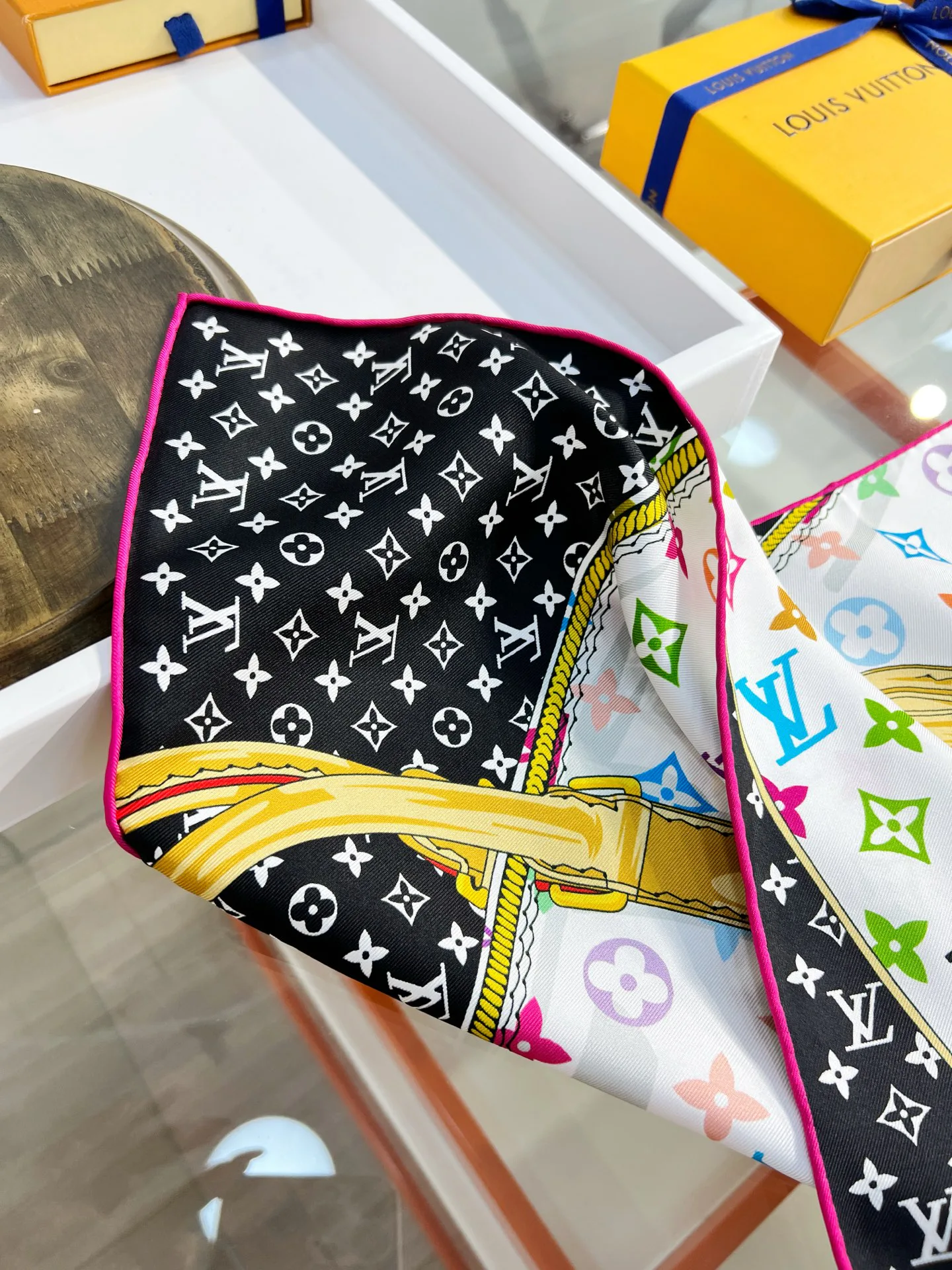 Платки Louis Vuitton 11649641