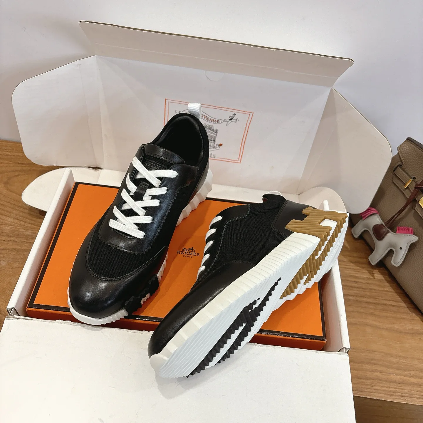 Кроссовки Женские Hermes 9914977