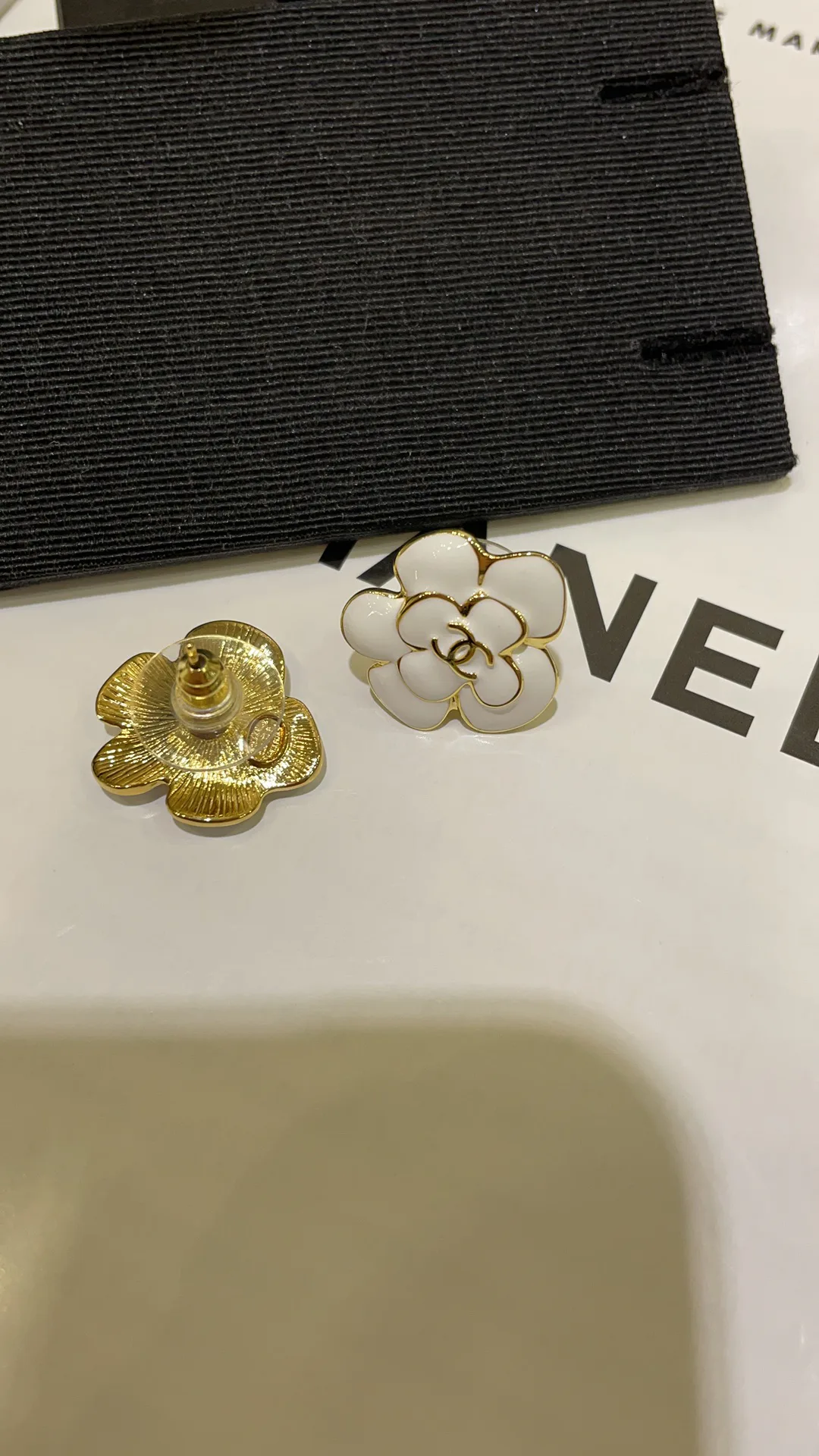 Бижутерия Chanel 10204137