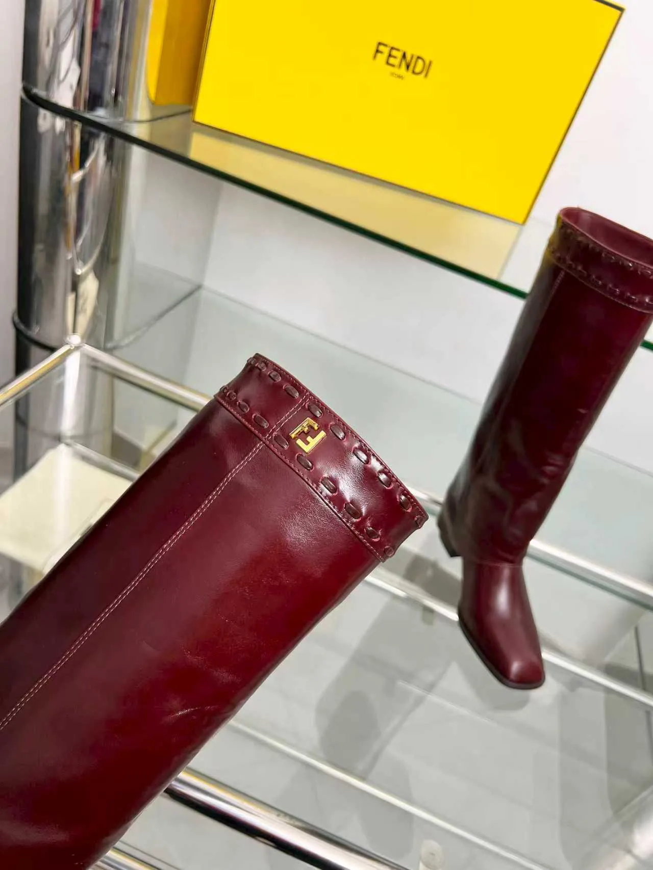 Сапоги Женские Fendi 18104318