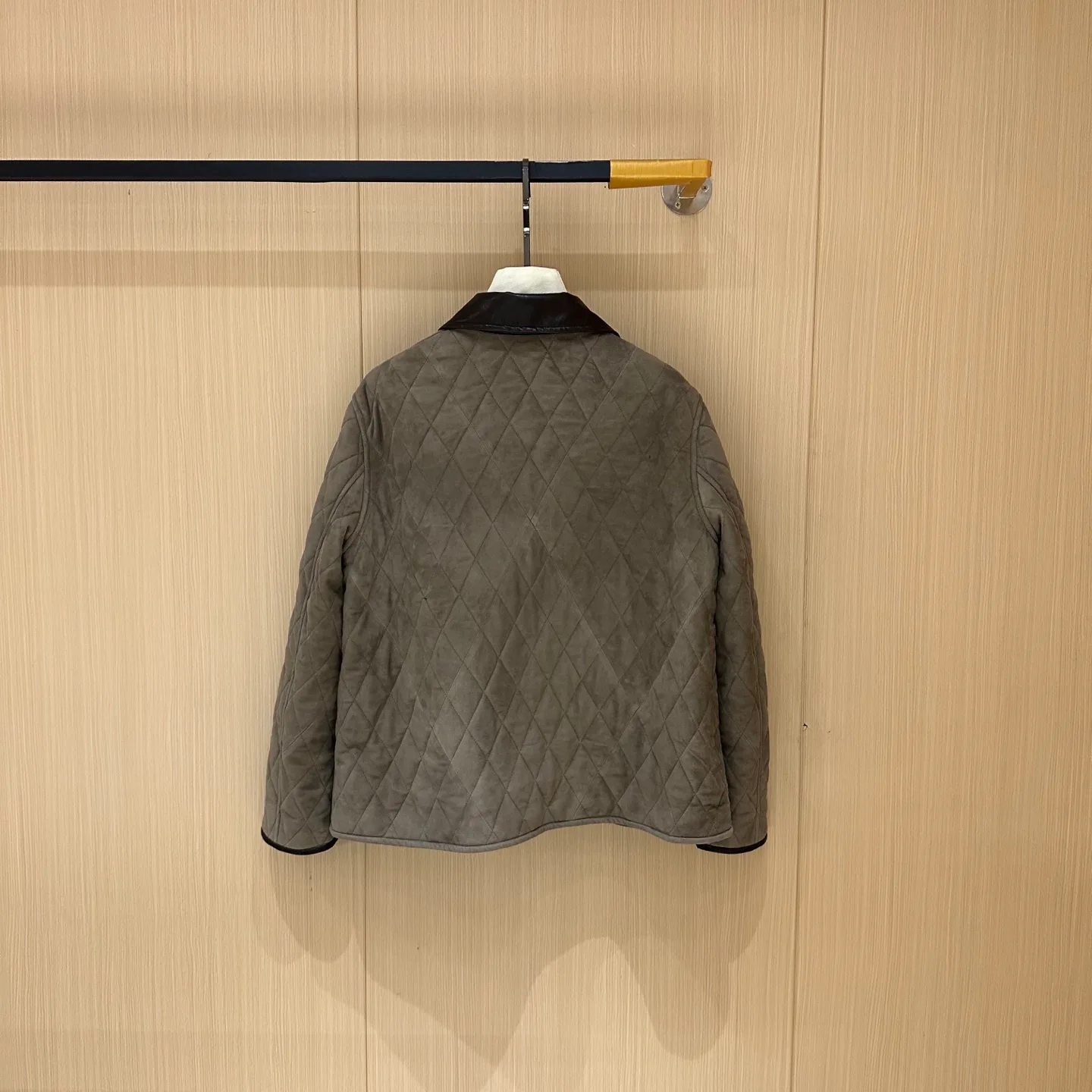 Кожаные Куртки И Дублёнки Женские Loro Piana 409316