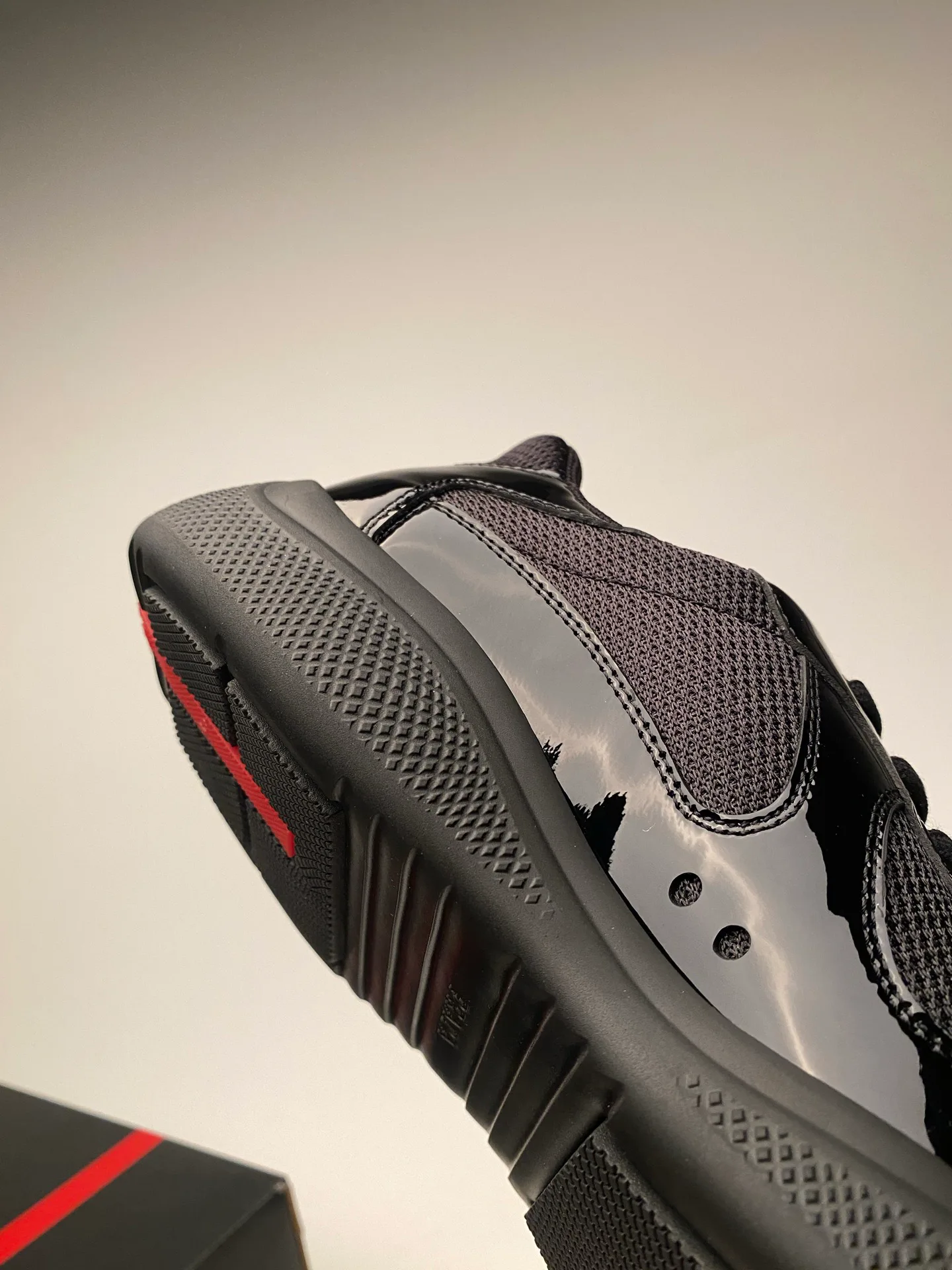 Кроссовки Мужские Prada 931160