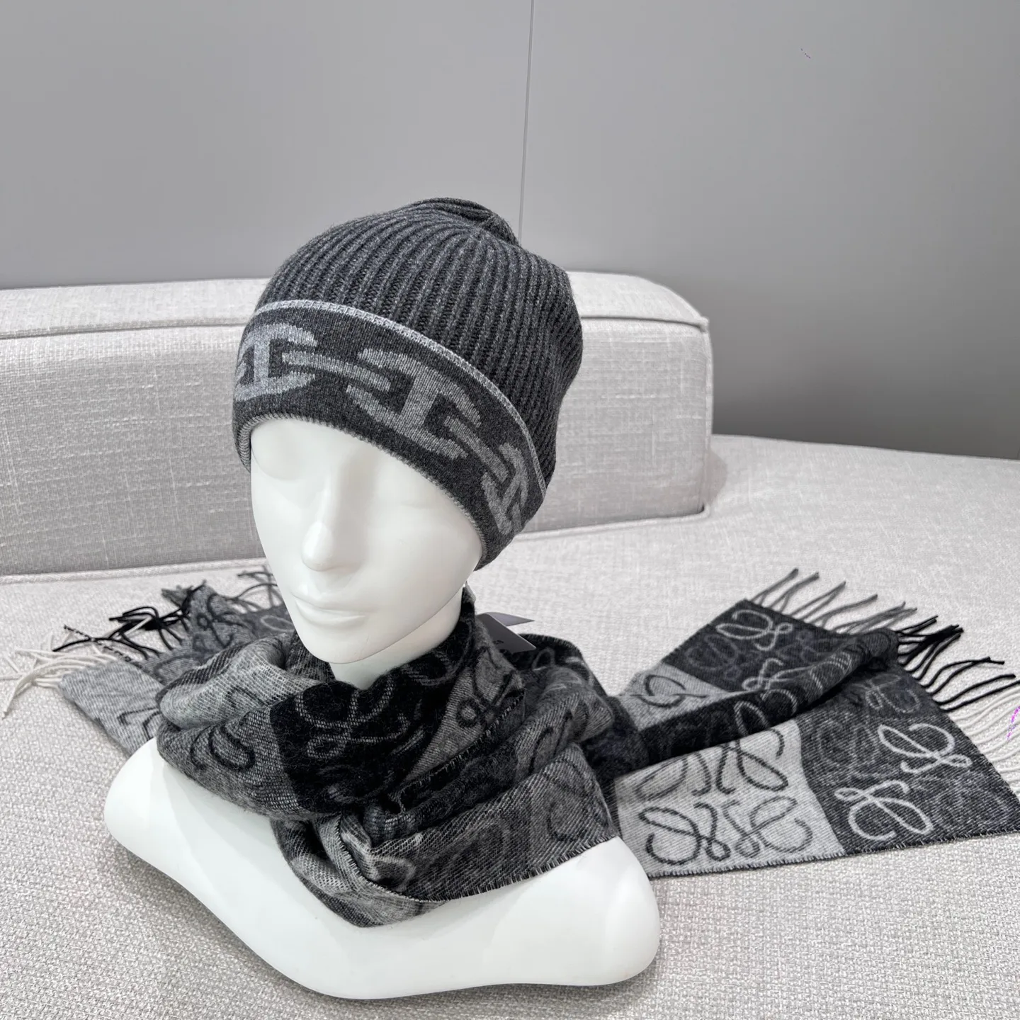 Шарфы Loewe 17945587