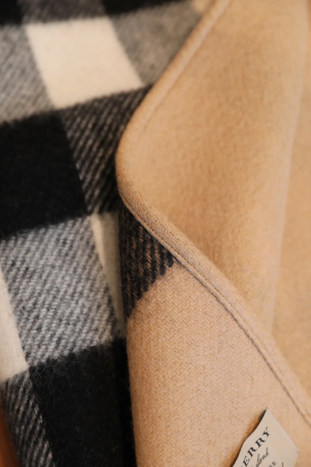 Шарфы Burberry 1674307
