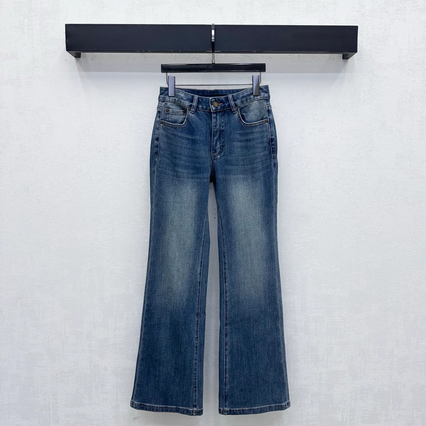 Джинсы Женские Saint Laurent 19167805