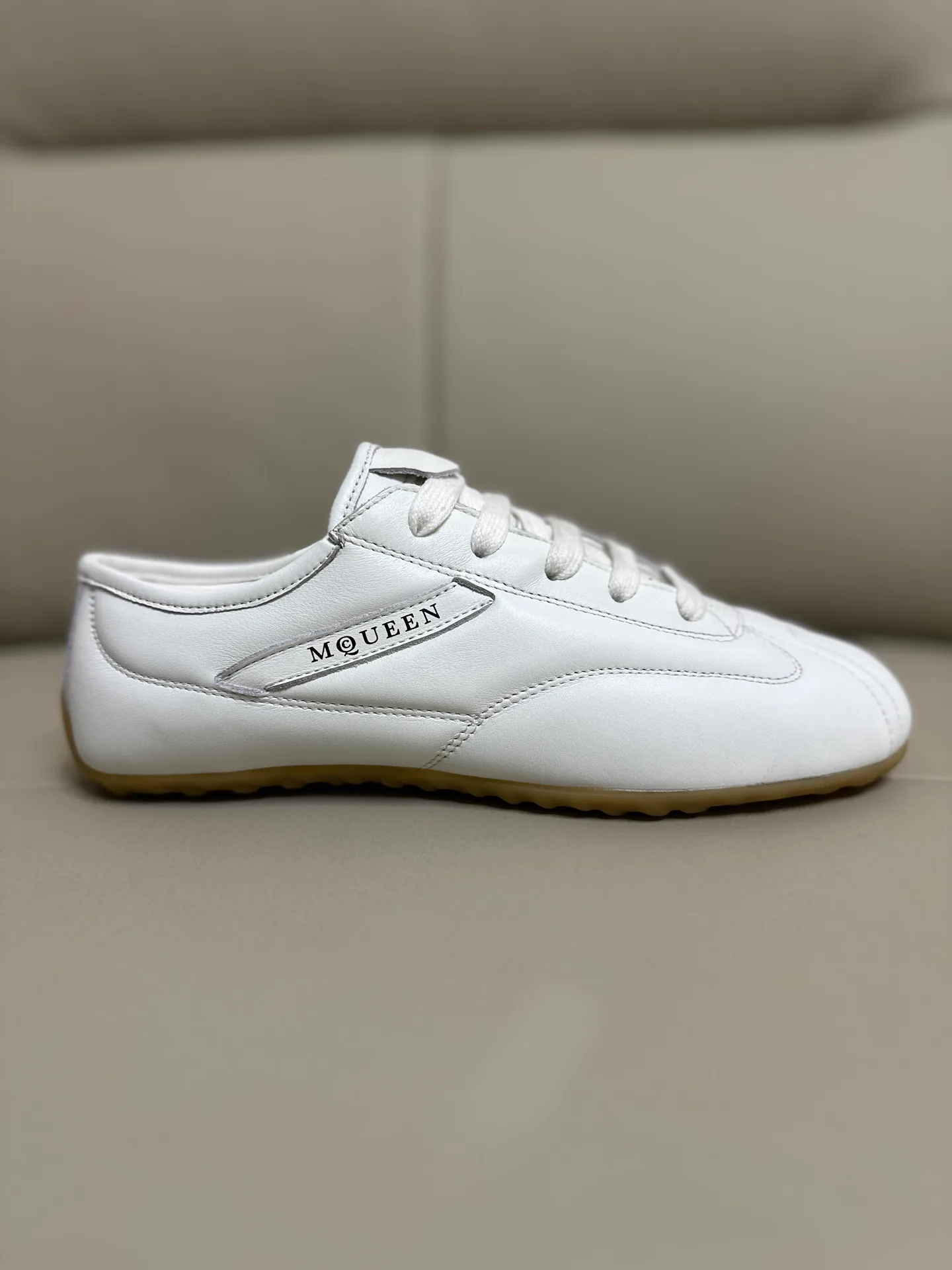 Кроссовки Женские Alexander Mcqueen 18616723