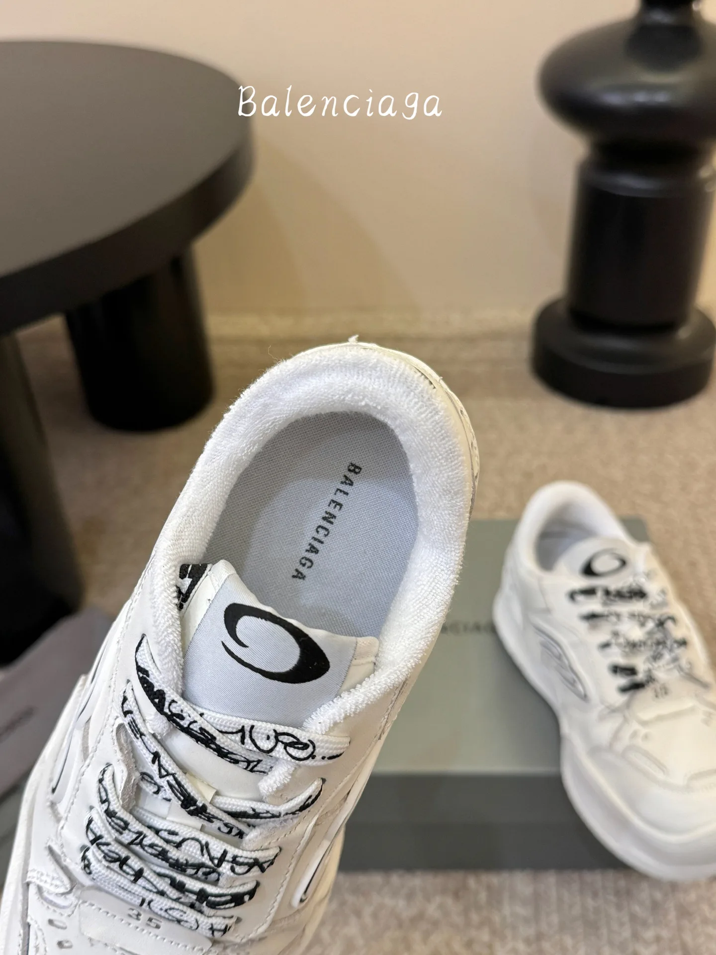 Кроссовки Женские Balenciaga 11238096