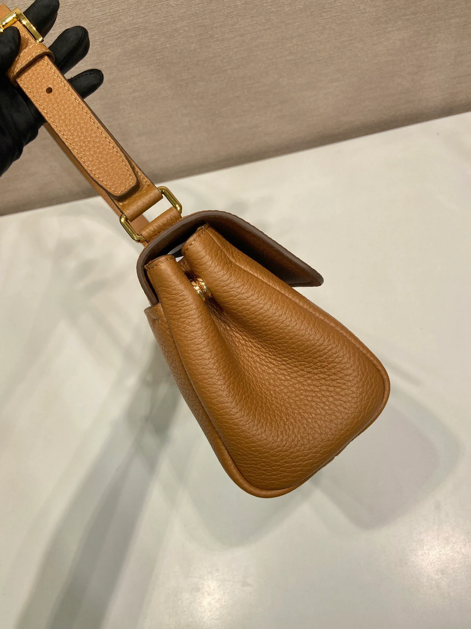 Сумки На Ремне Женские Prada 11449126