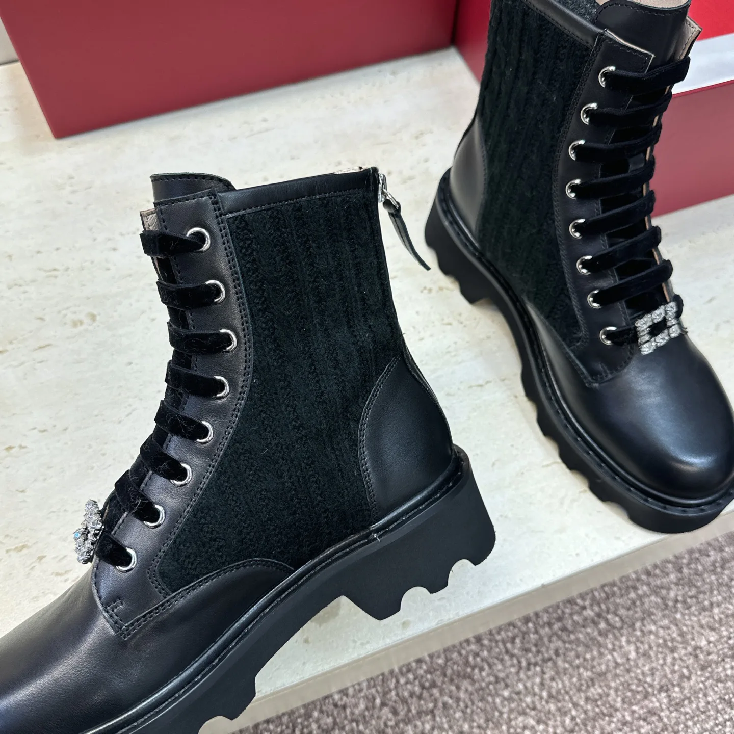 Ботинки Женские Roger Vivier 18256241