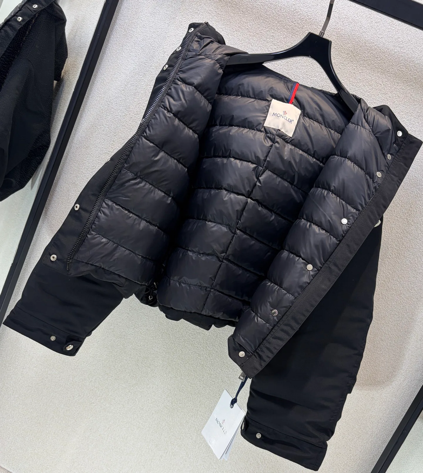 Куртки И Пуховики Женские Moncler 19480504