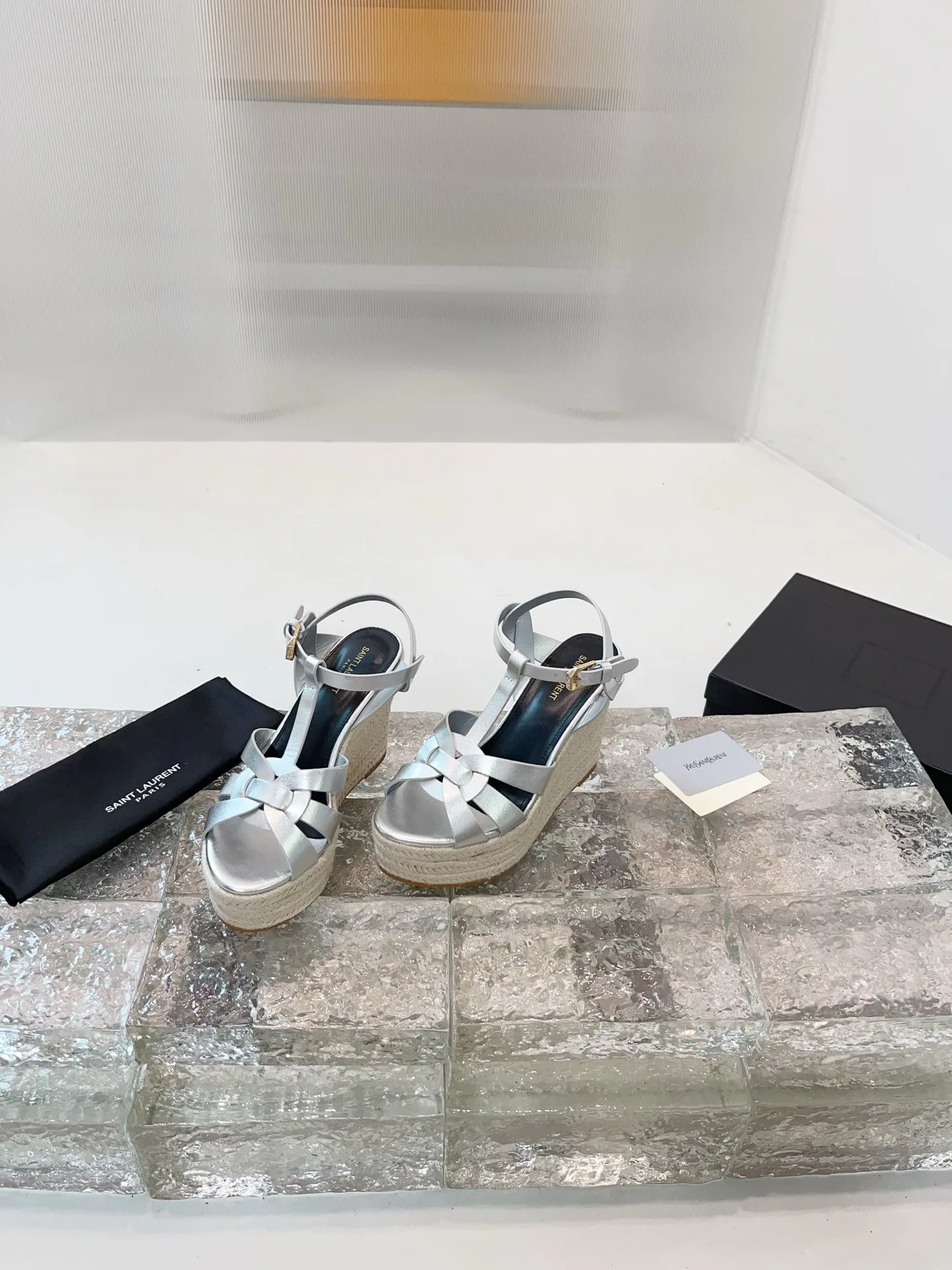 Босоножки Женские Saint Laurent 11278402