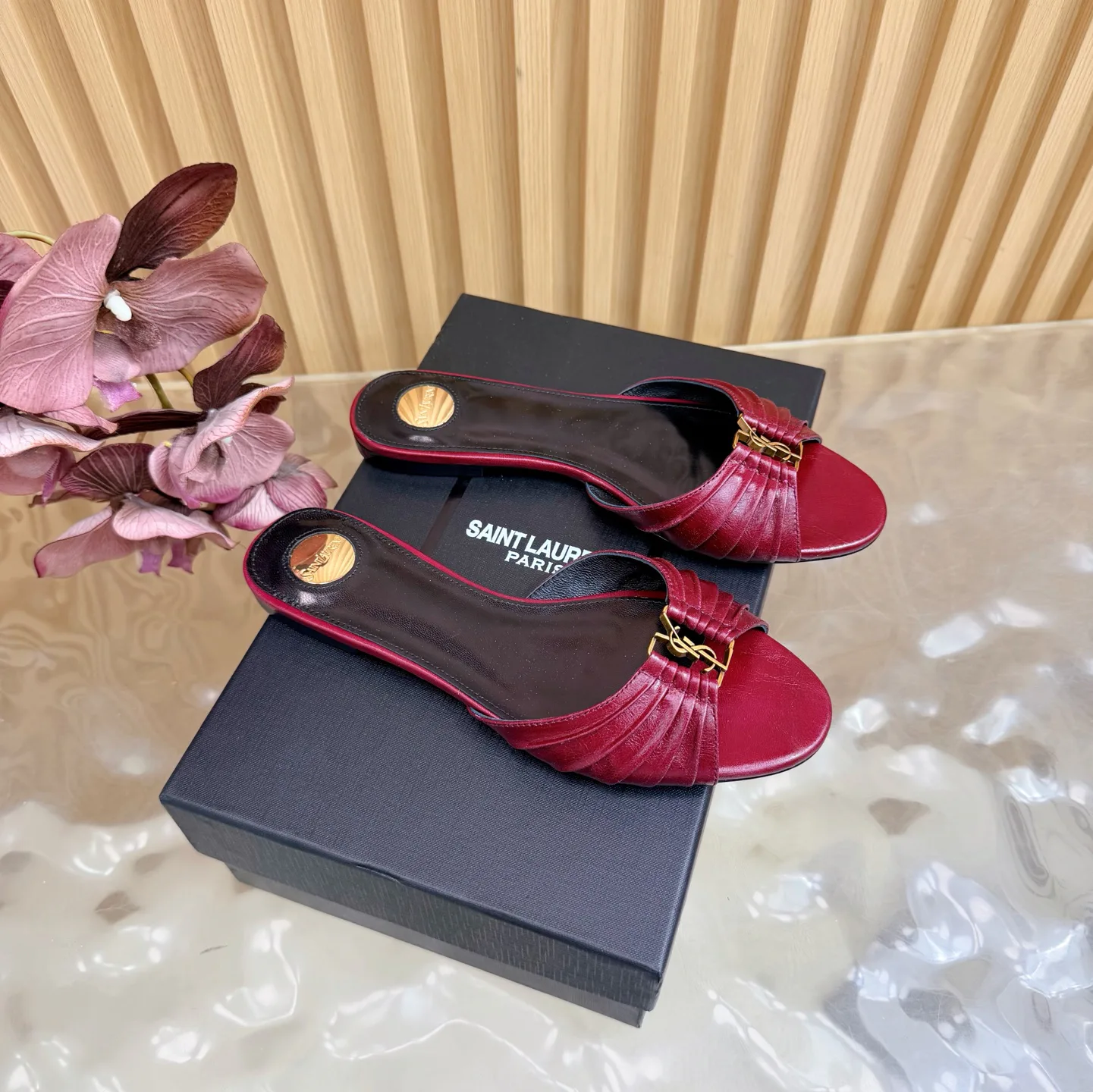 Сандалии Женские Saint Laurent 11660321