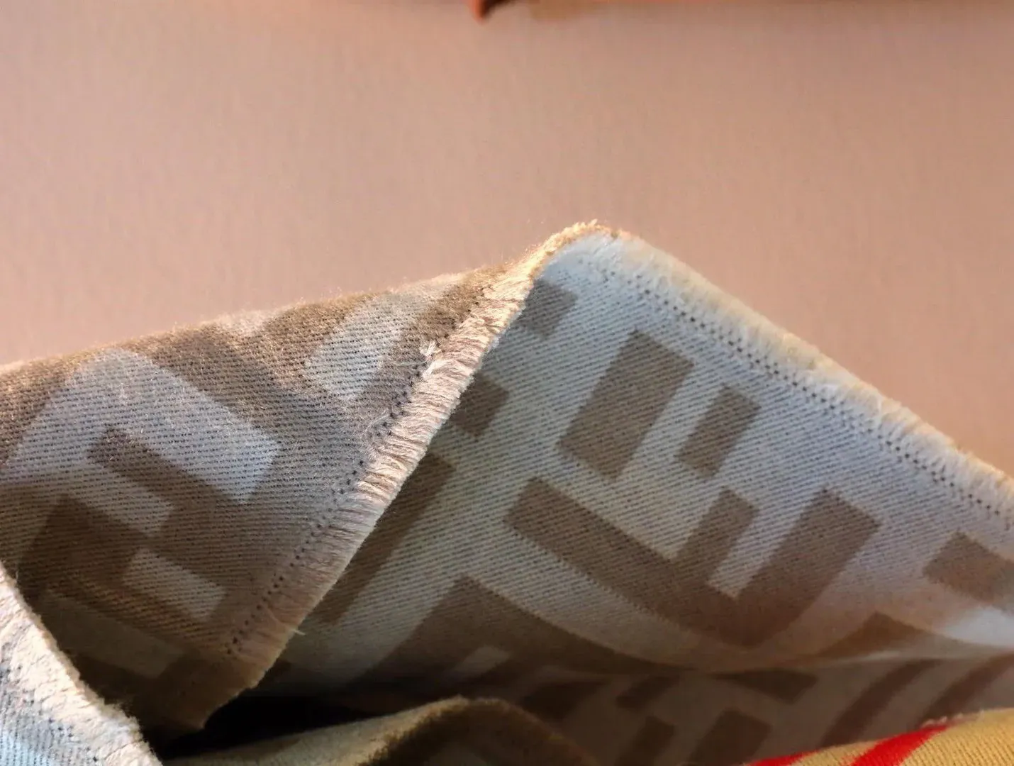 Шарфы Fendi 567474