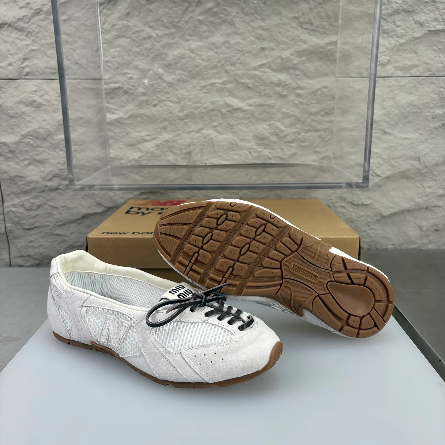 Кроссовки Женские Miu Miu 18351575
