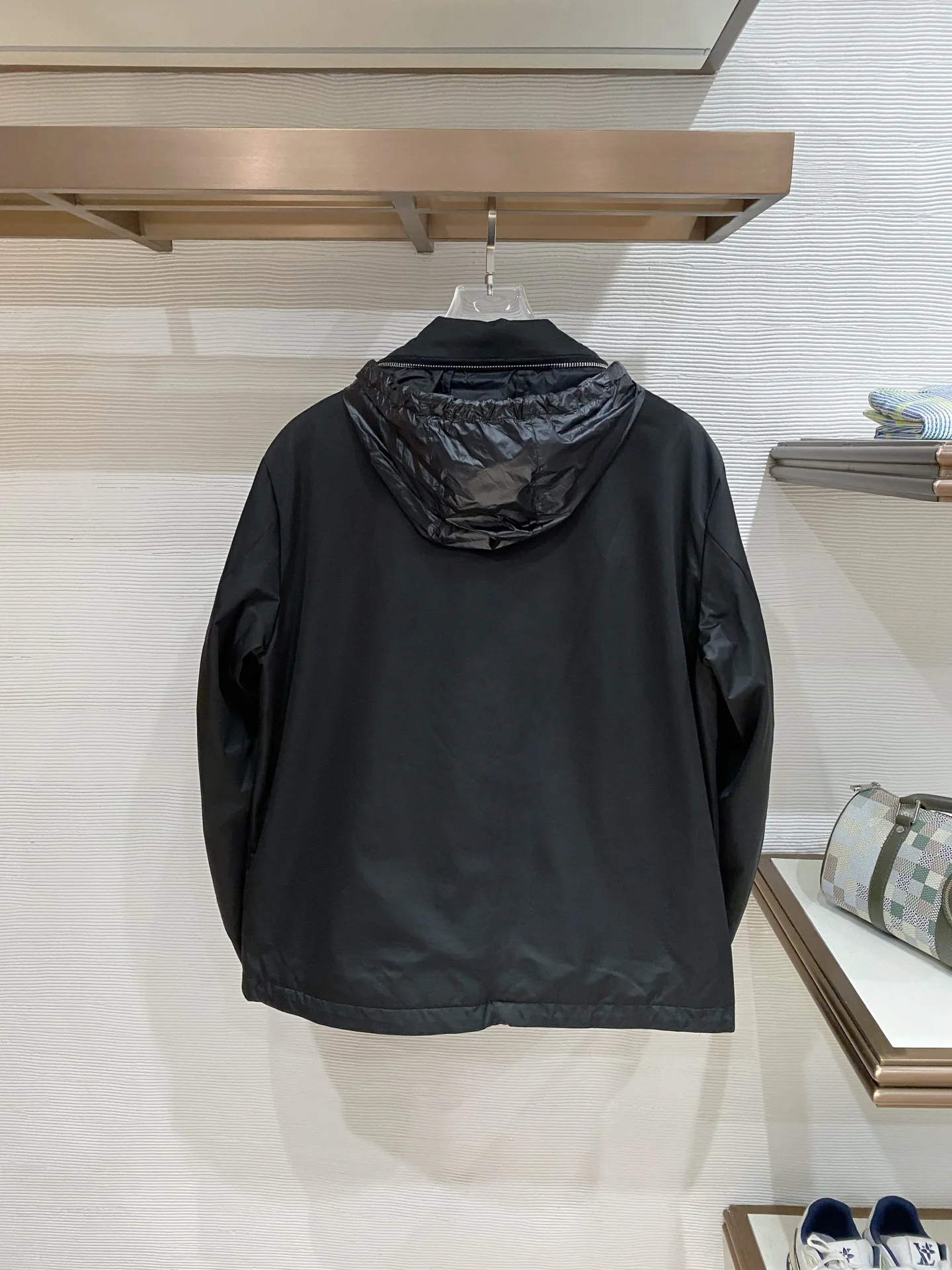 Куртки И Пуховики Мужские Moncler 4438623