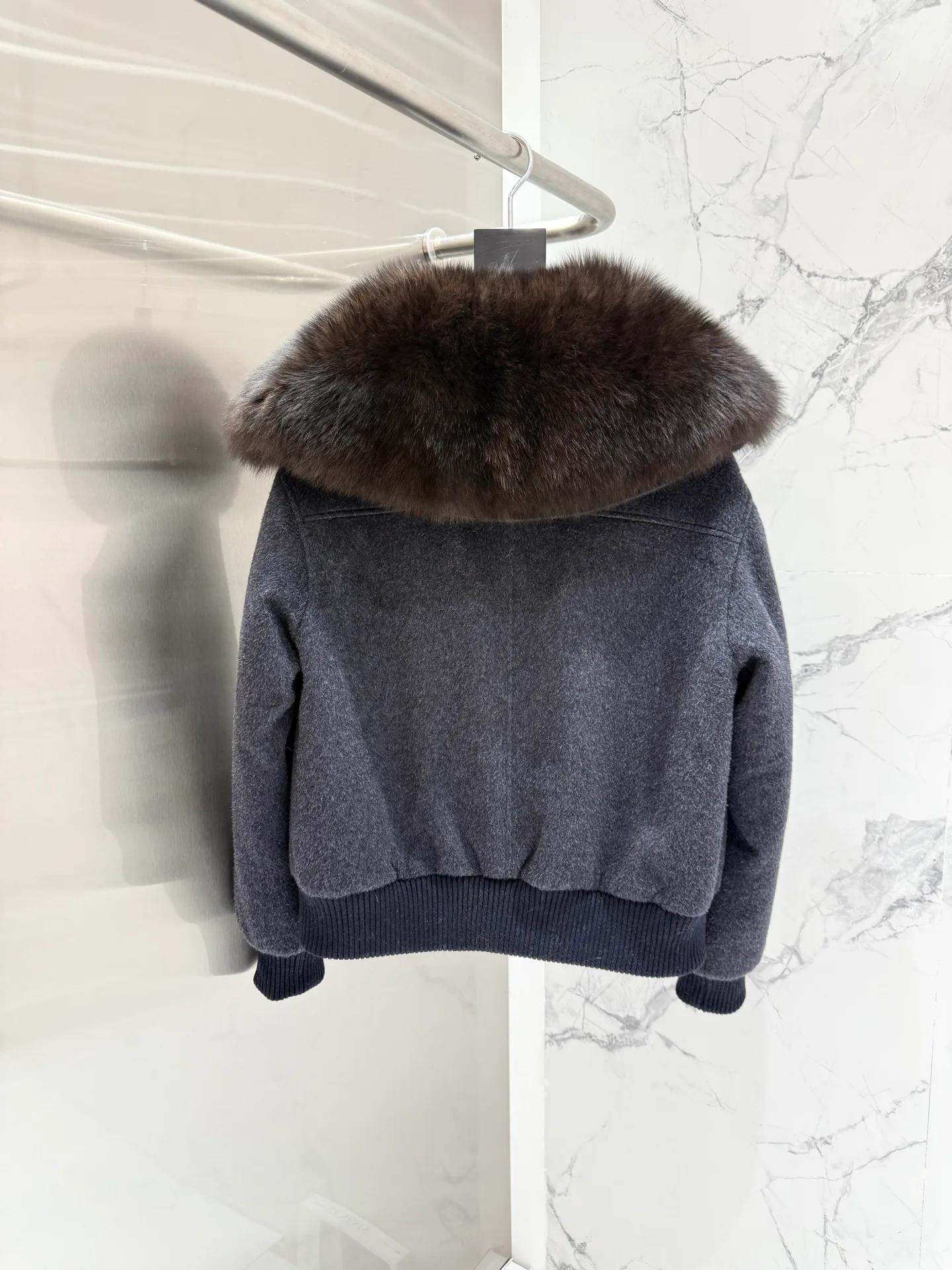 Куртки И Пуховики Женские Loro Piana 18699796