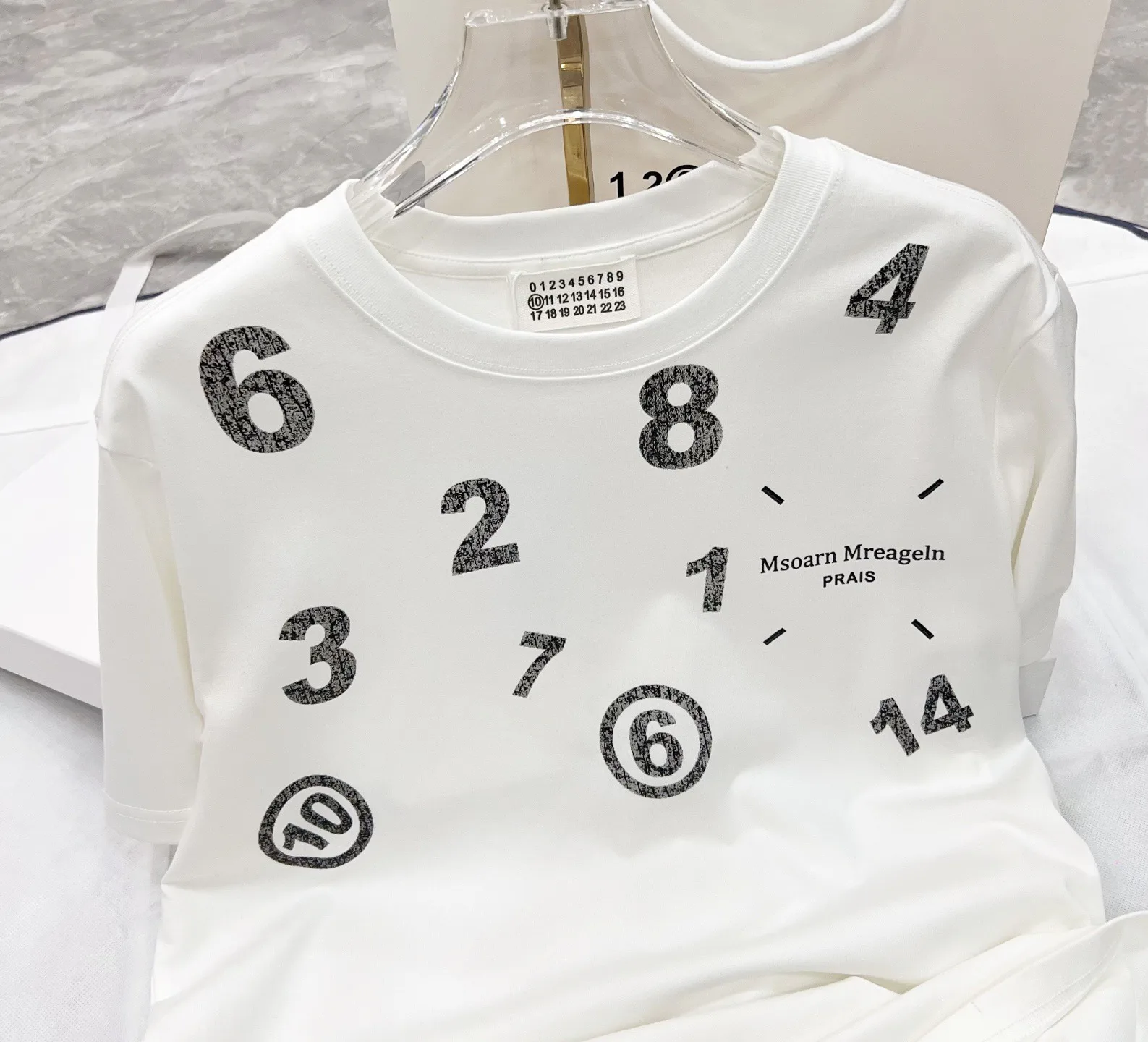 Футболки Женские Maison Margiela 12729687