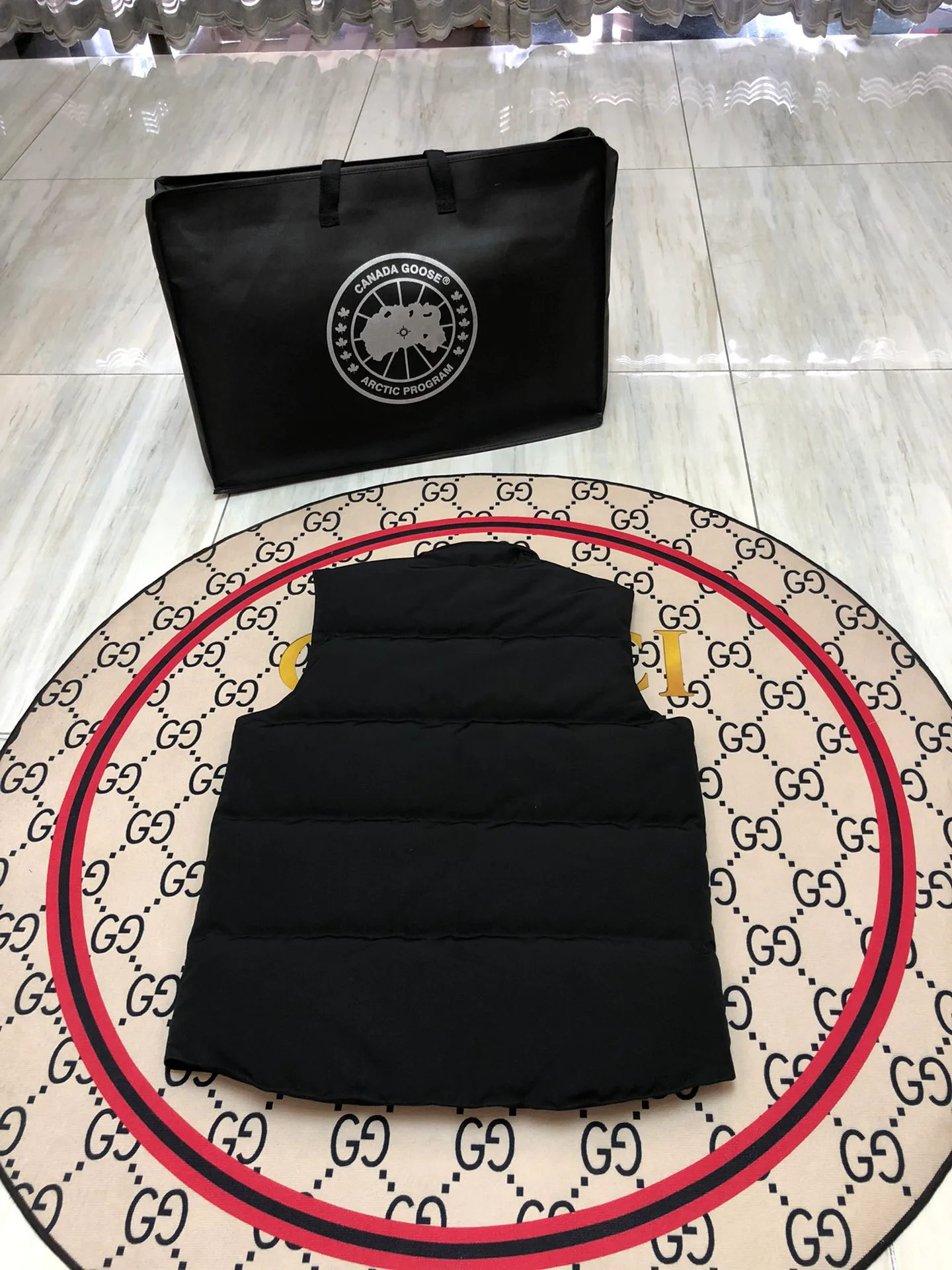 Жилеты Женские Canada Goose 1294357