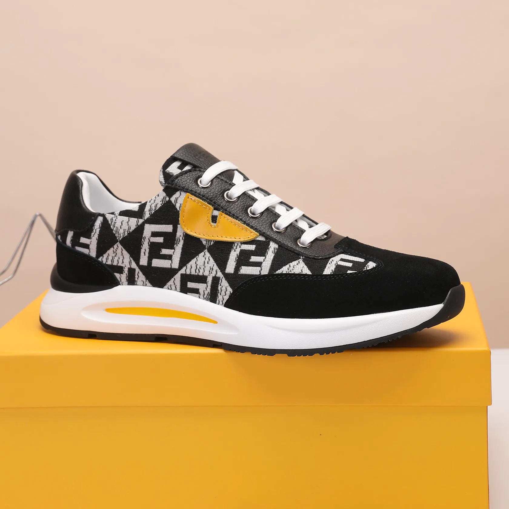 Кроссовки Мужские Fendi 1062423