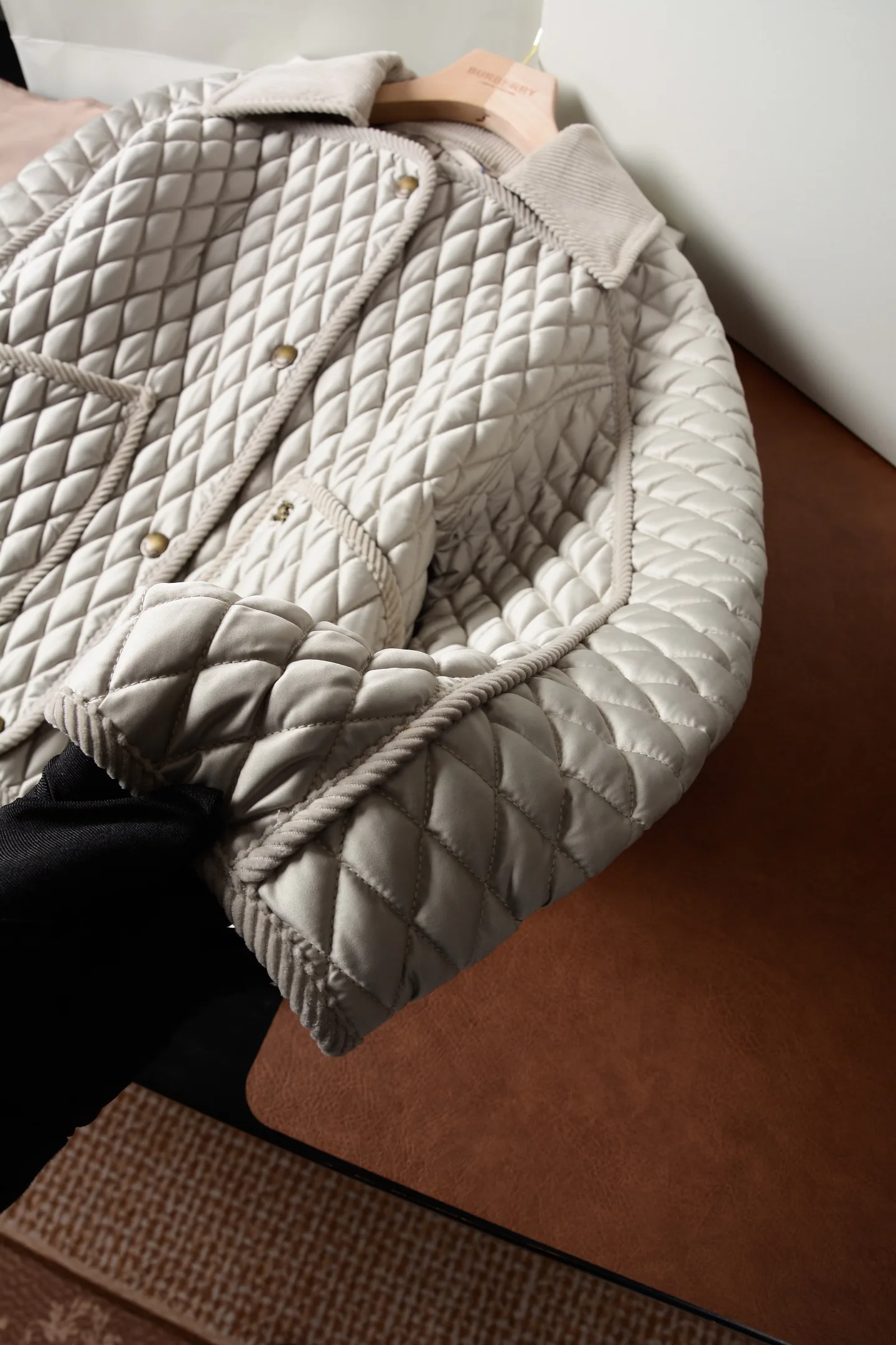 Куртки И Пуховики Женские Burberry 17908969