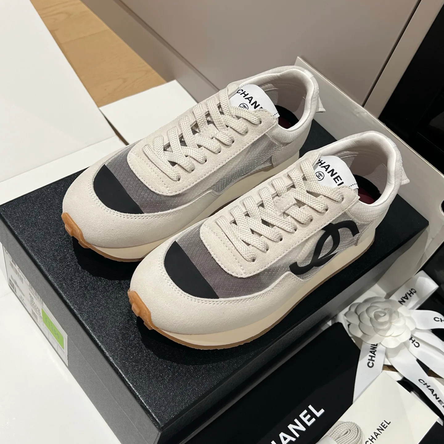 Кроссовки Женские Chanel 11750373