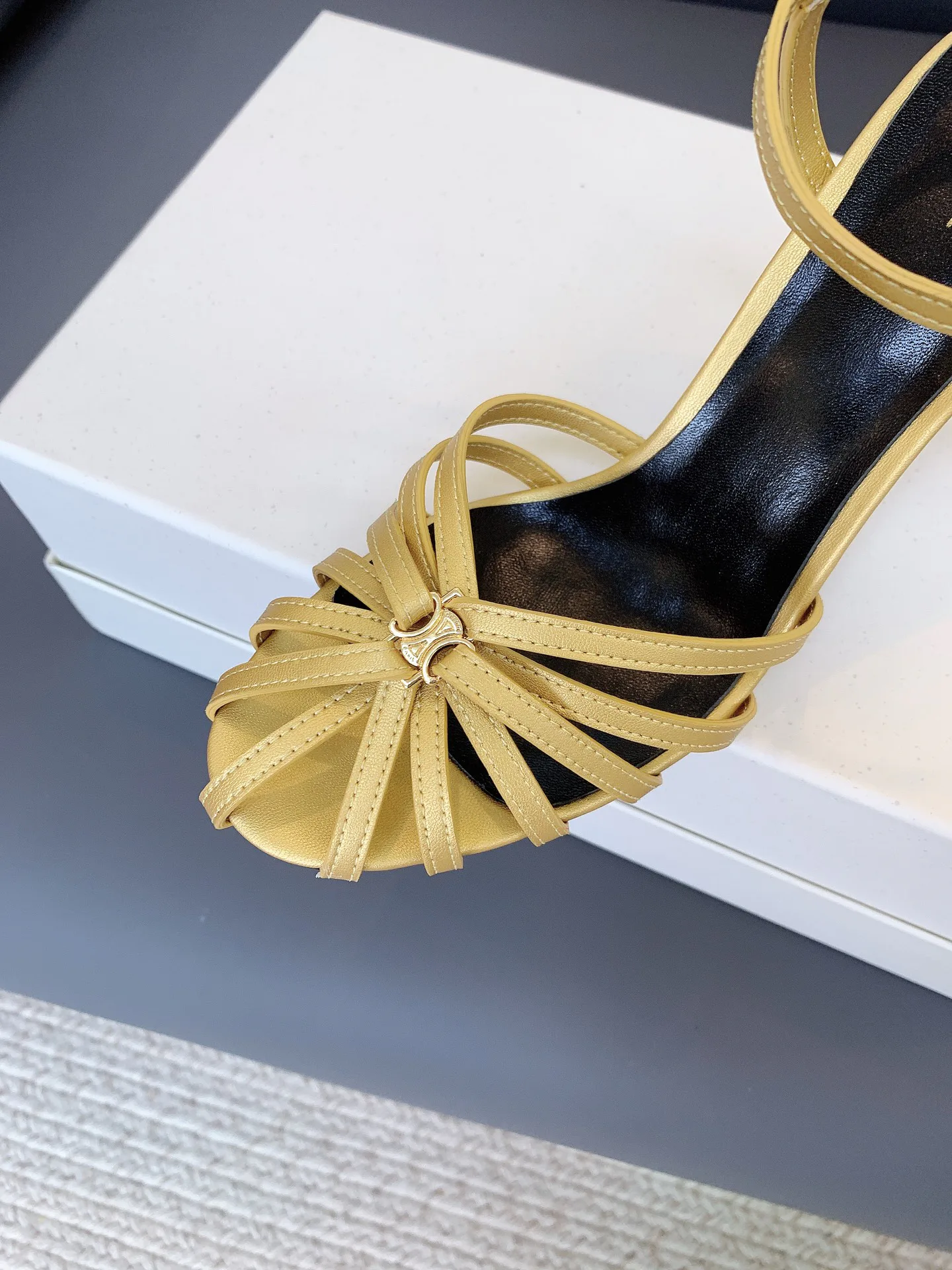 Босоножки Женские Celine 17479007
