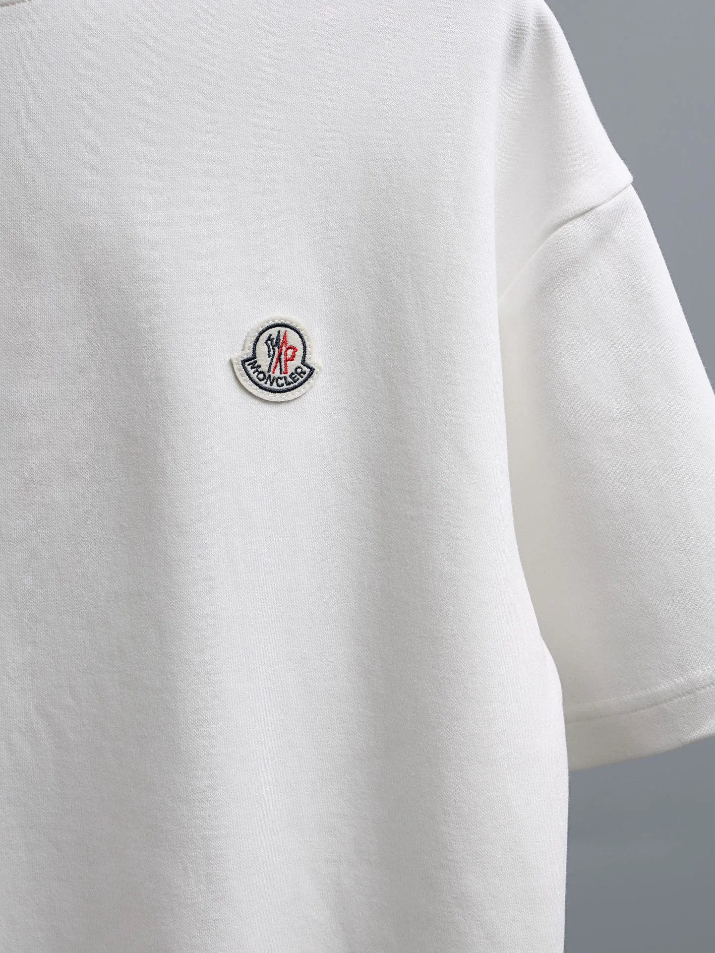 Футболки Женские Moncler 11256935