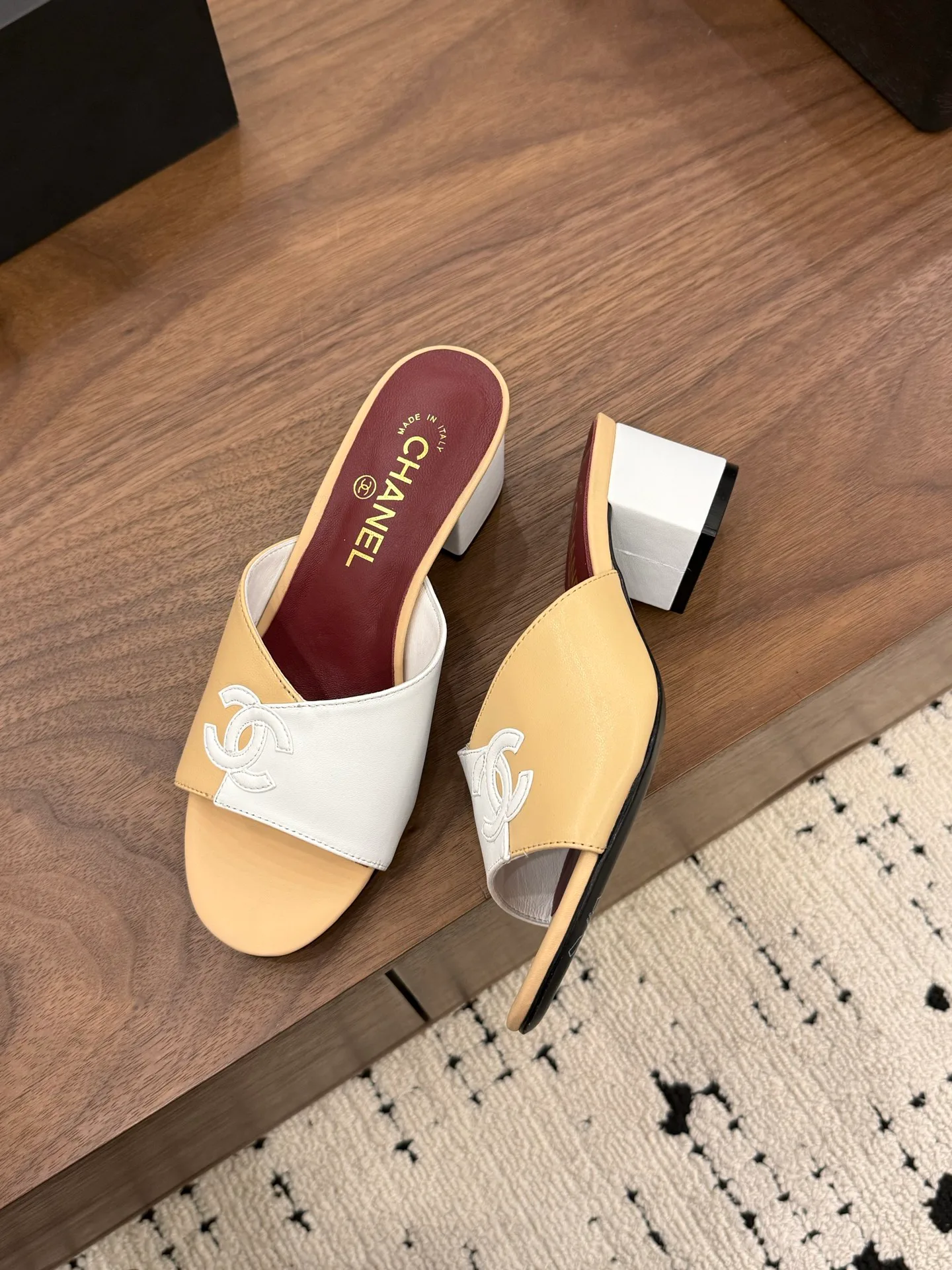 Босоножки Женские Chanel 12733321