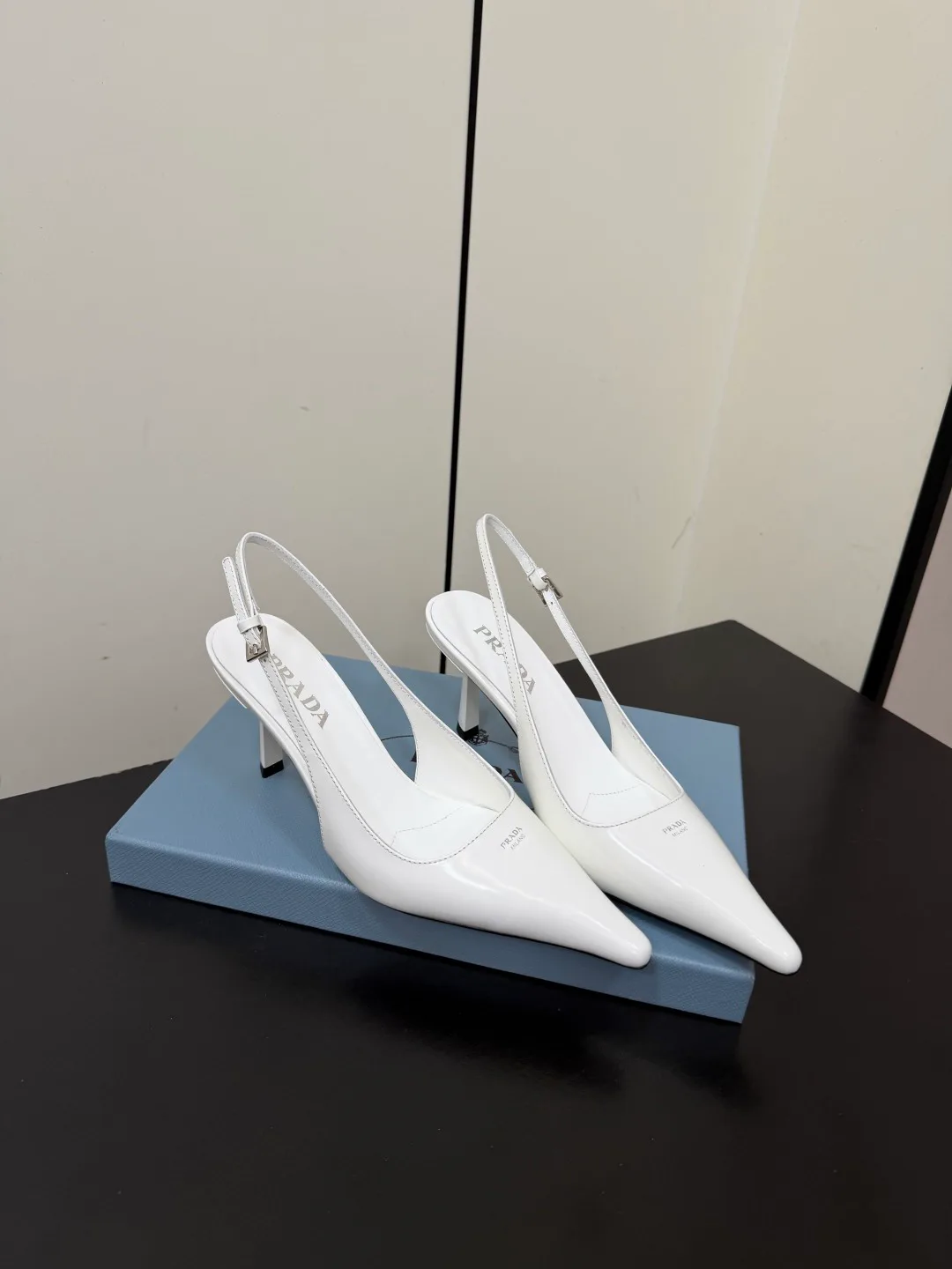 Туфли Женские Prada 19720971