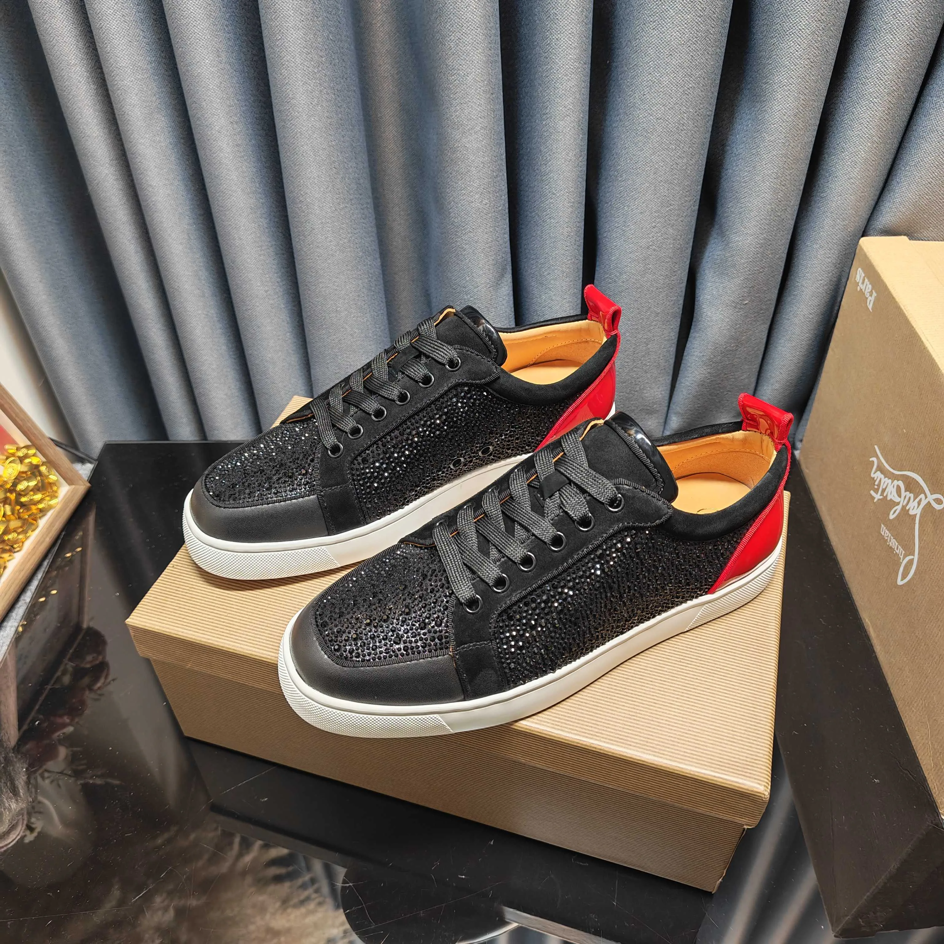 Кеды Женские Christian Louboutin 3906649