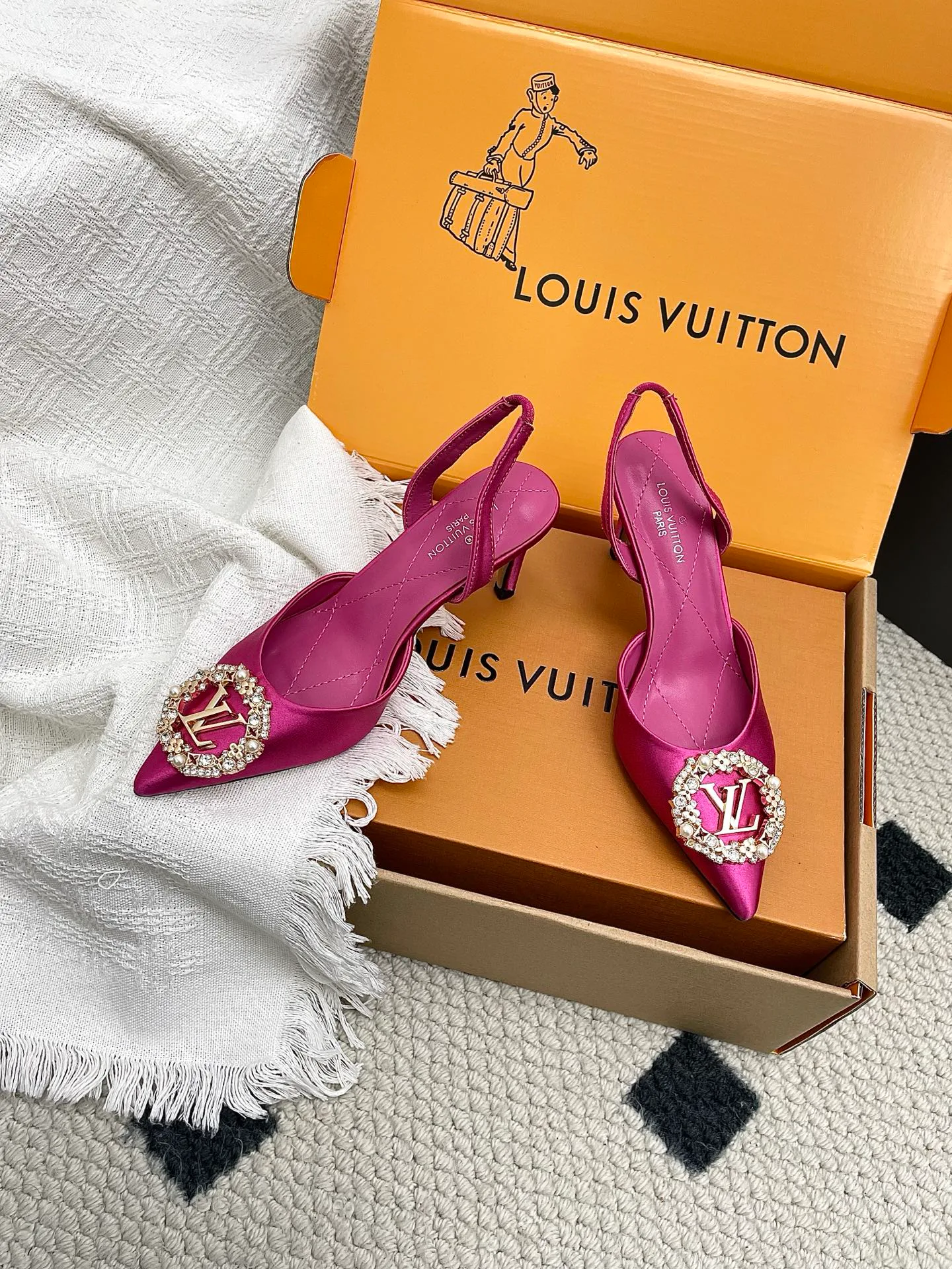 Туфли Женские Louis Vuitton 11194370