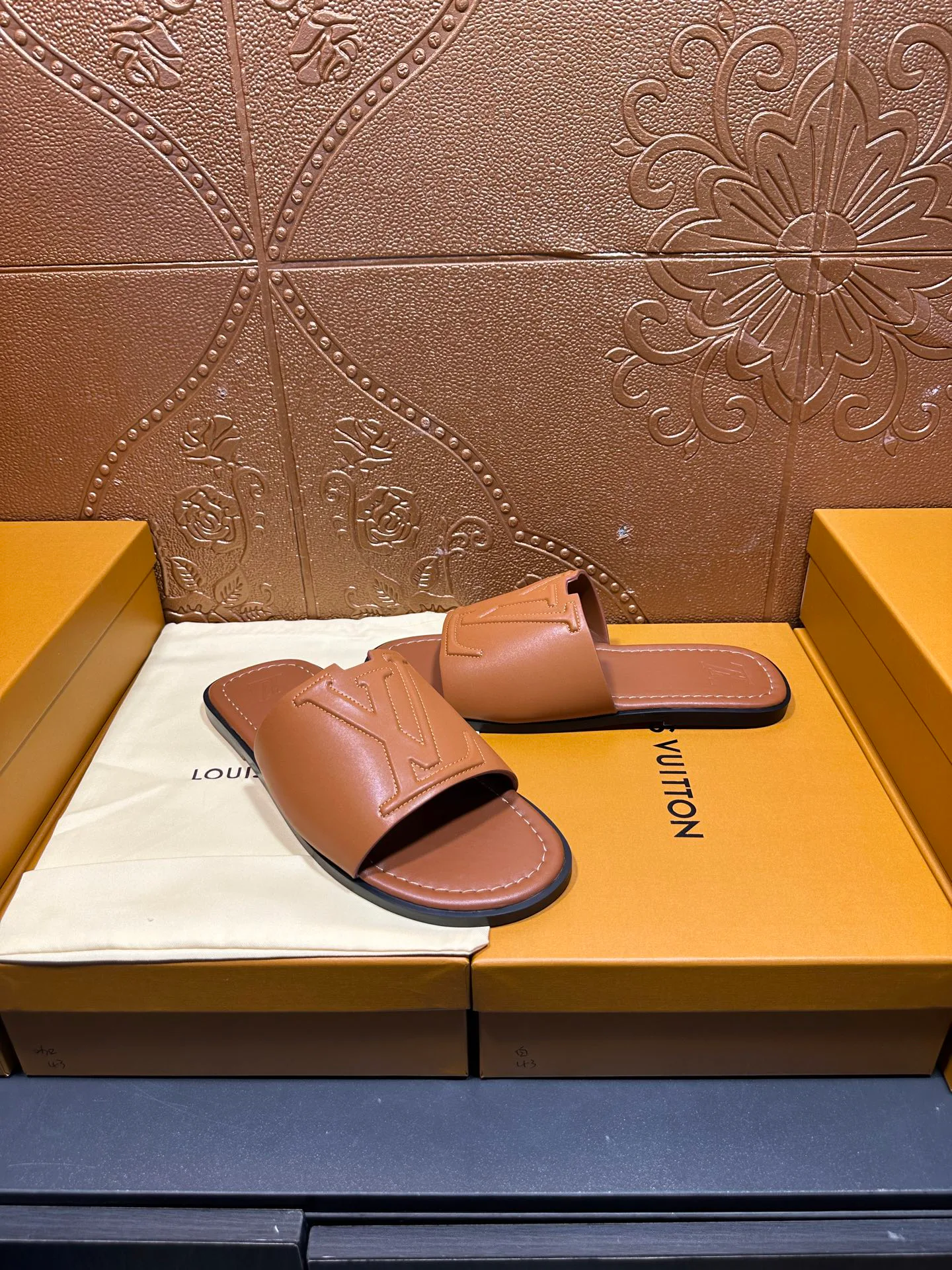 Шлепанцы Мужские Louis Vuitton 11488098