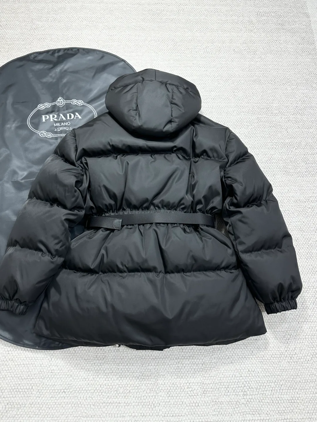 Куртки И Пуховики Женские Prada 18538731