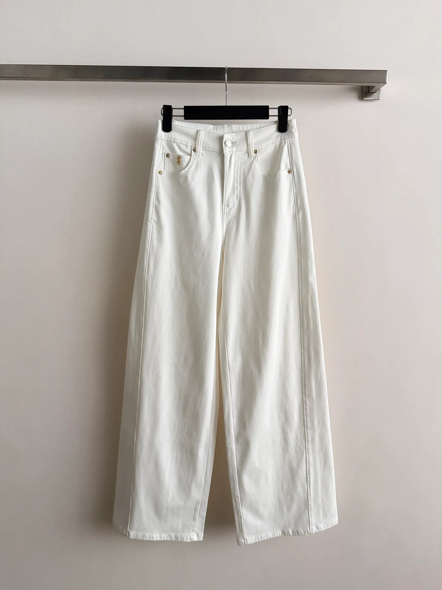 Джинсы Женские Saint Laurent 13085995