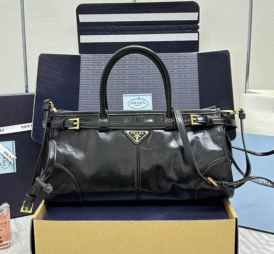 Классические Сумки Женские Prada 11462513