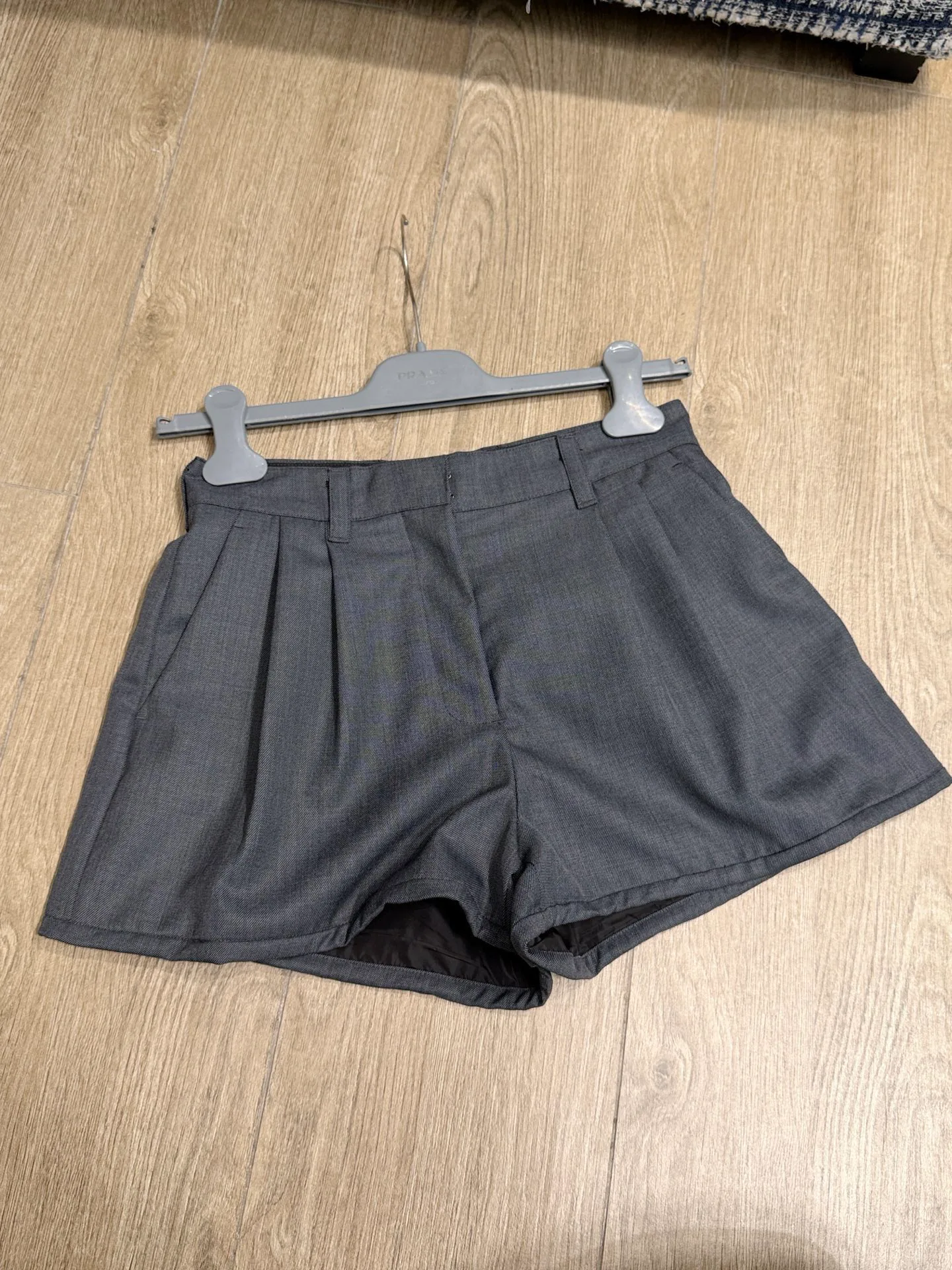 Шорты Женские Prada 11533764