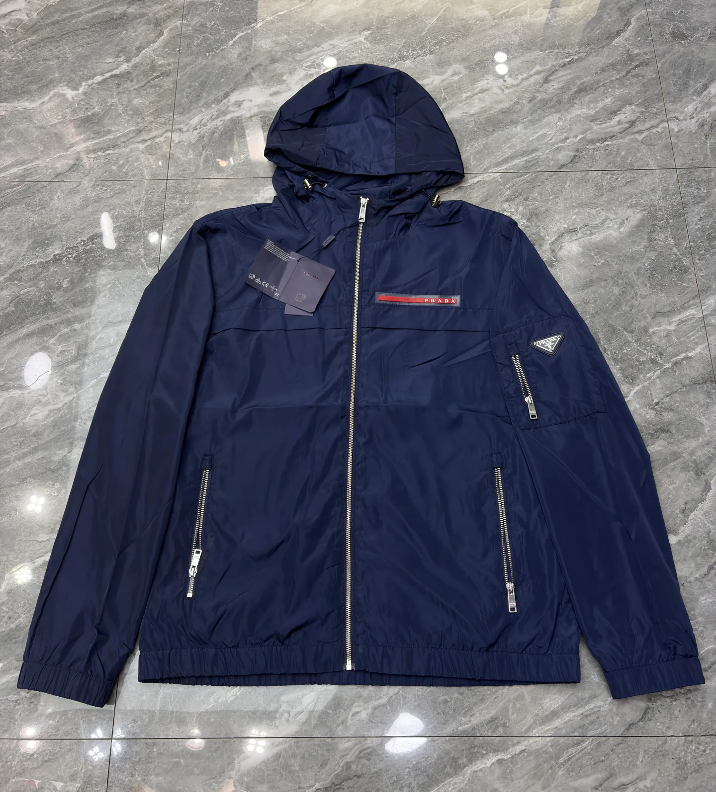 Куртки И Пуховики Мужские Prada 11690869