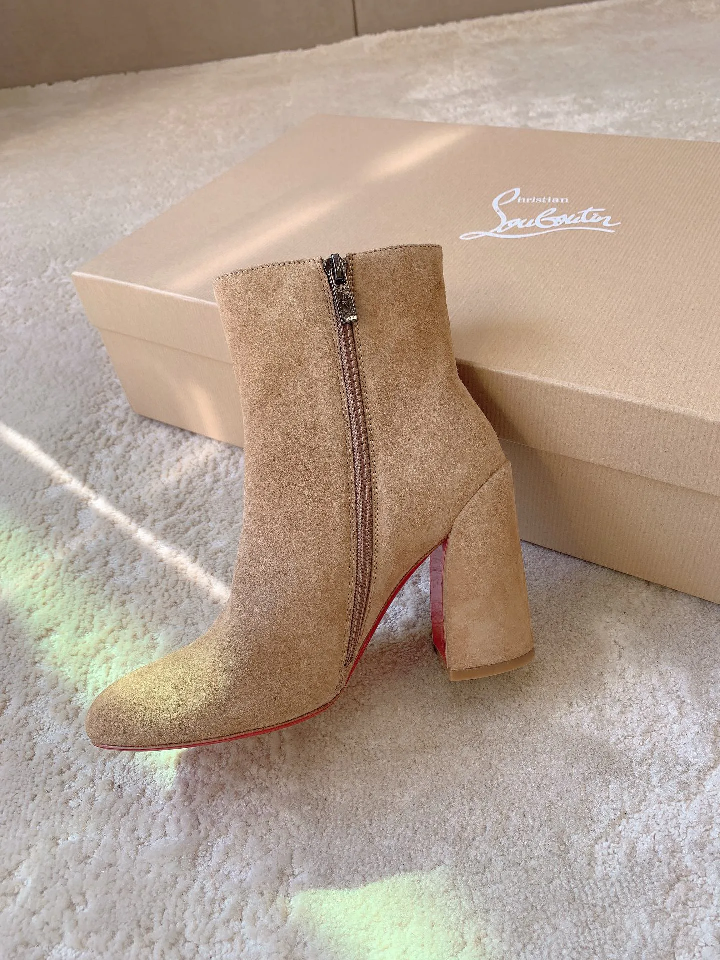 Ботильоны Женские Christian Louboutin 17962853