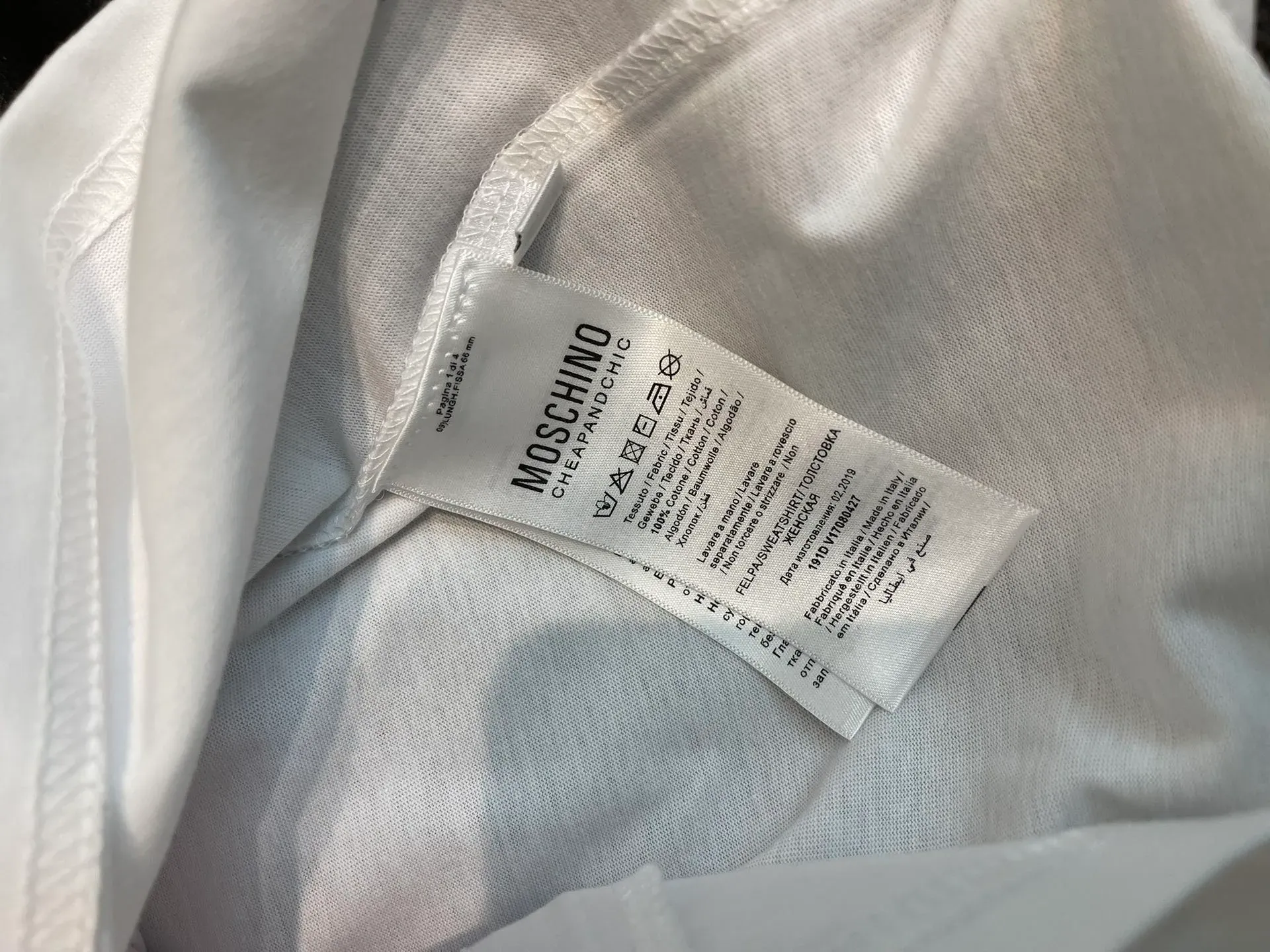 Футболки Женские Moschino 3667