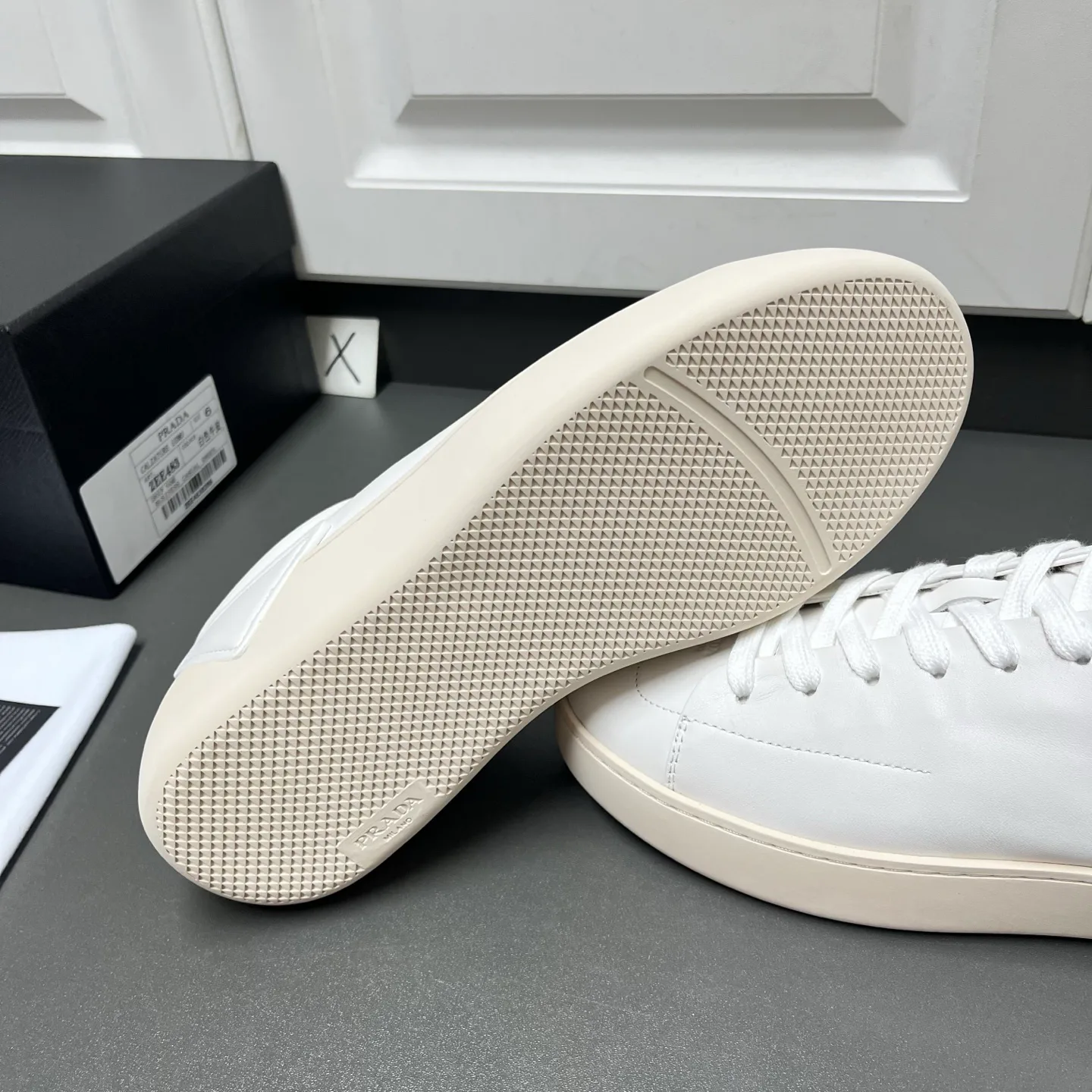 Кроссовки Мужские Prada 16940103