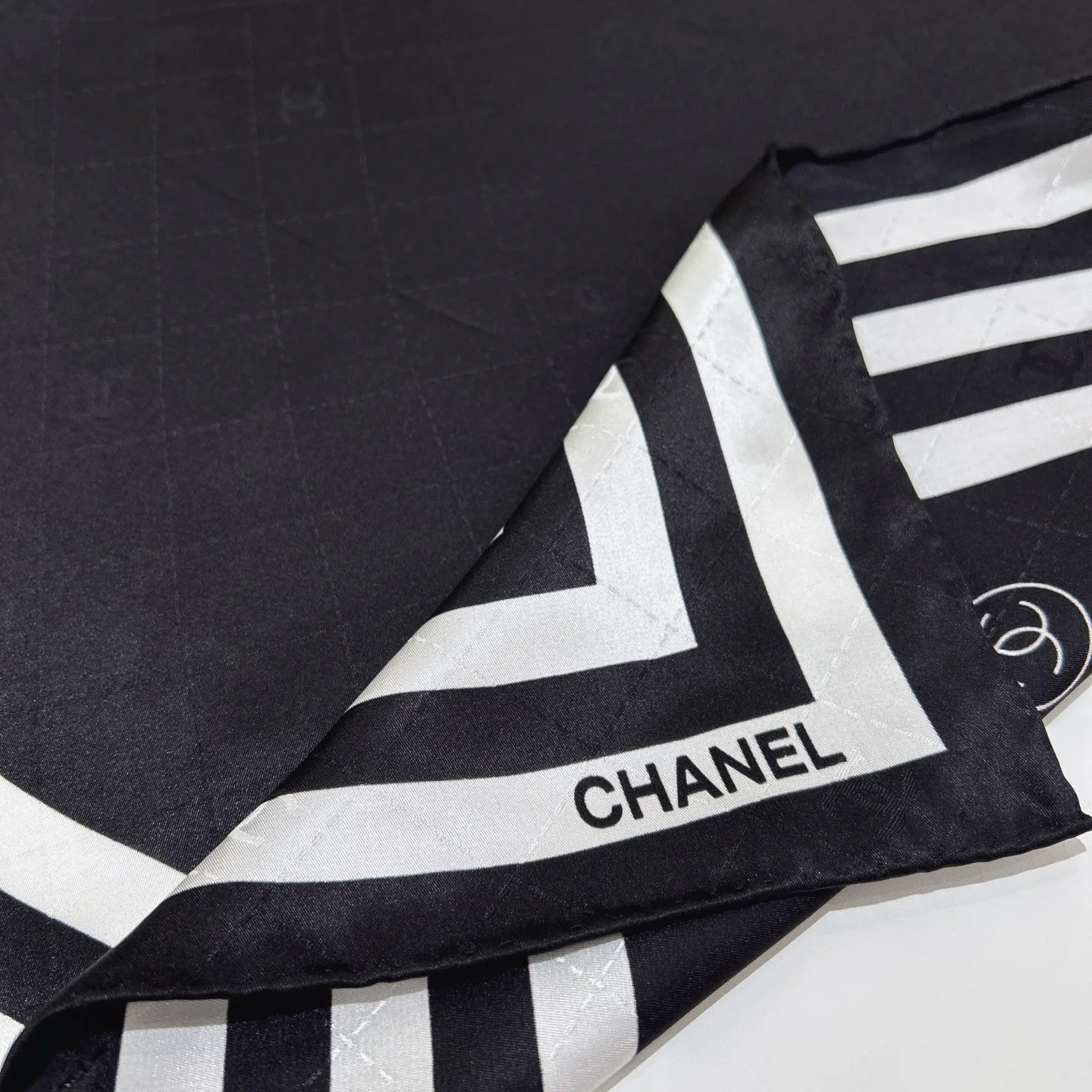 Платки Chanel 14327455