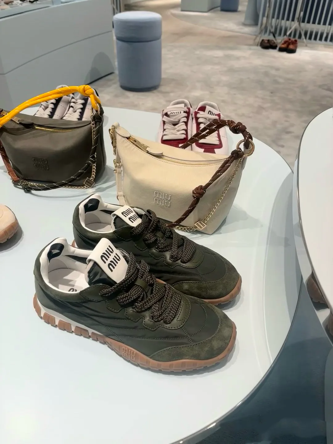 Кроссовки Женские Miu Miu 81820